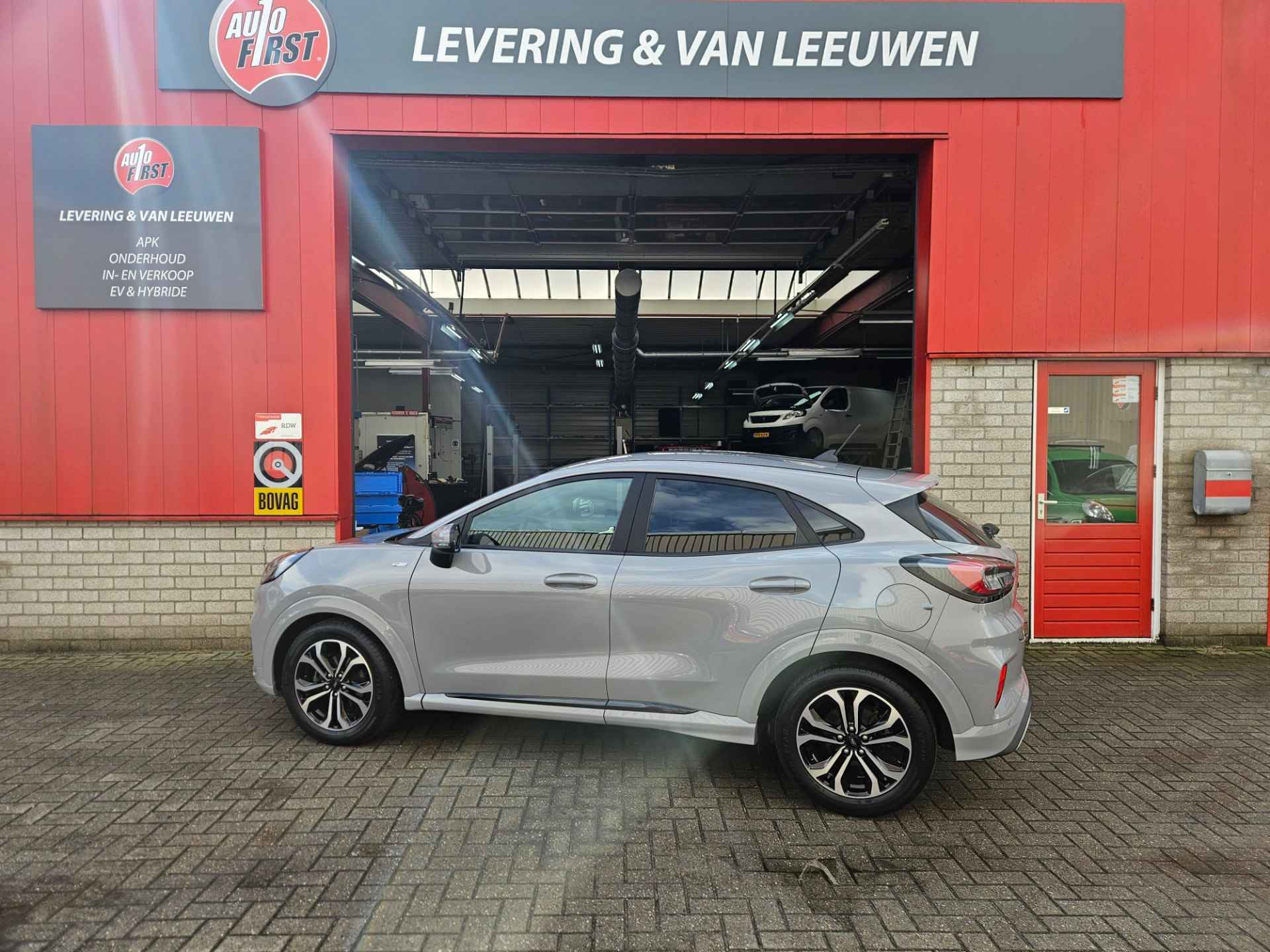 Ford Puma 1.0 EcoBoost Hybrid ST-Line X Navigatie/ Cruise control/ Rijklaarprijs! - 2/25