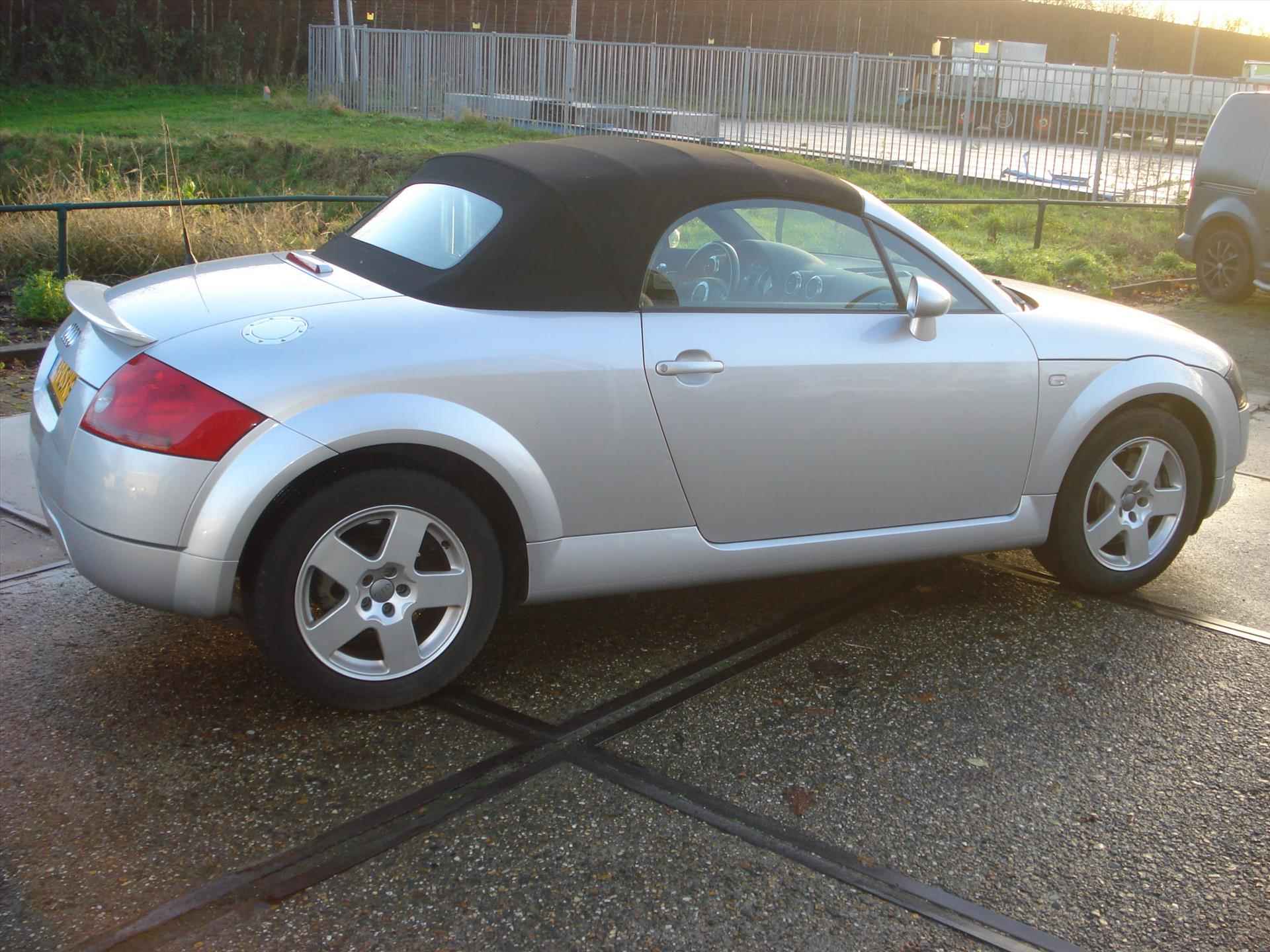 Audi TT 1.8 T ROADSTER 110KW - 7/15