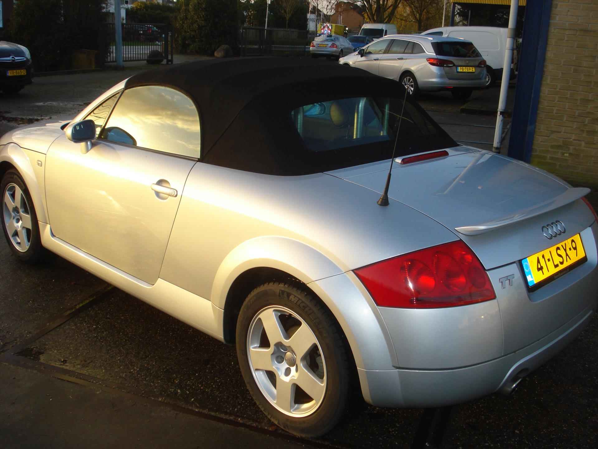 Audi TT 1.8 T ROADSTER 110KW - 8/15