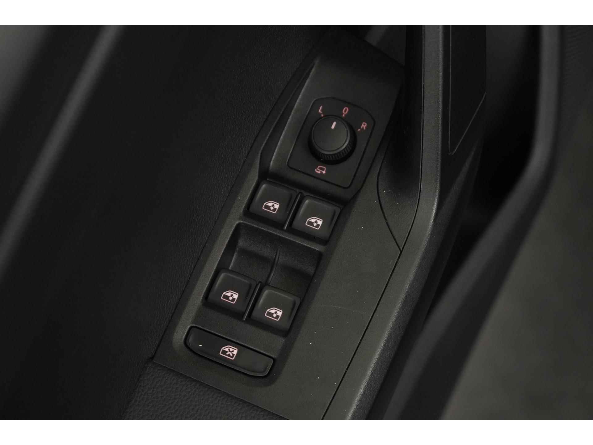 SEAT Arona 1.0 TSI Style DSG | Facelift | Navigatie | Trekhaak | Zondag Open! - 35/39
