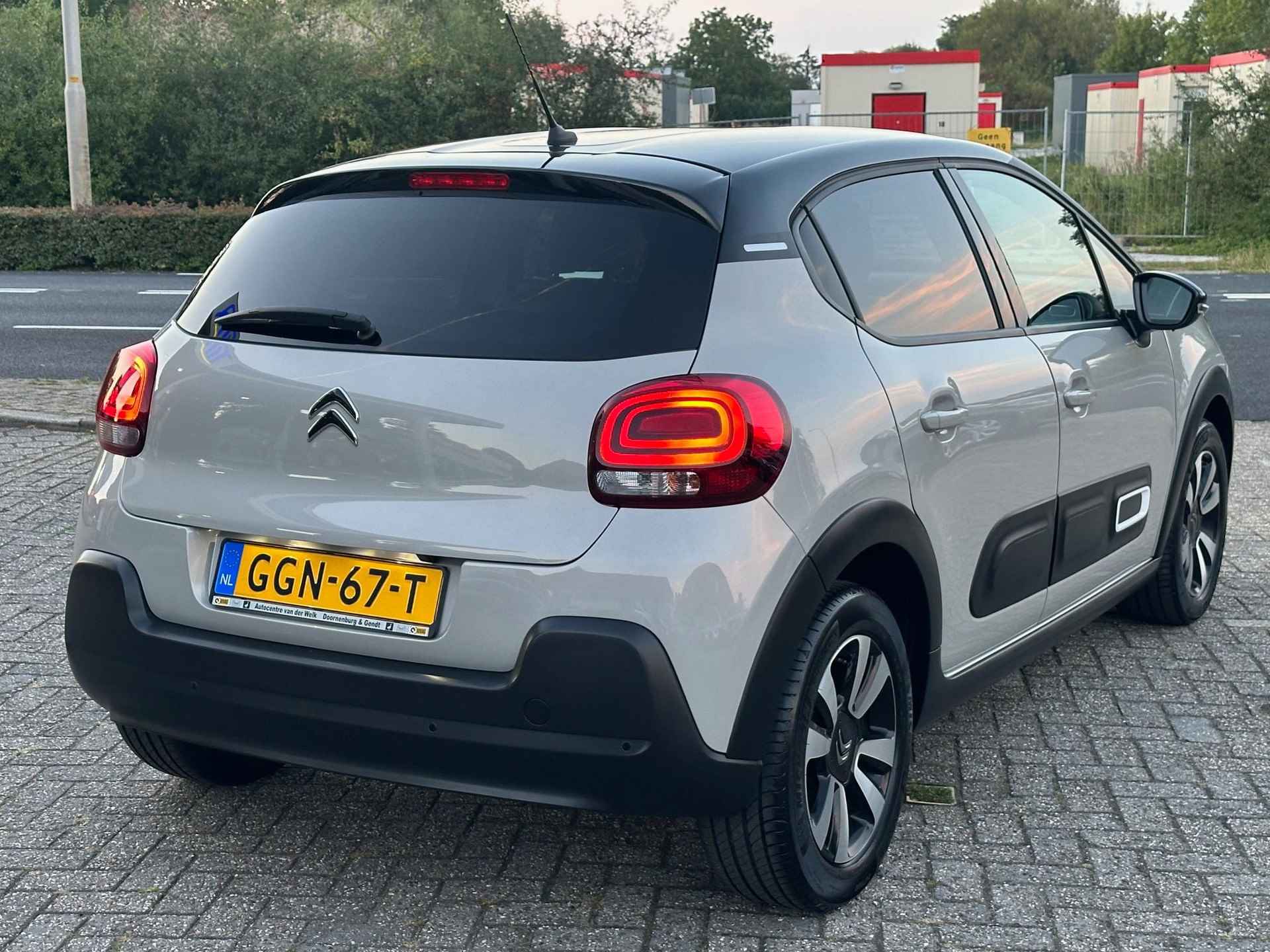 Citroen C3 1.2 PureTech Feel Edition NAVI | CAMERA | BOVAG! - 7/31