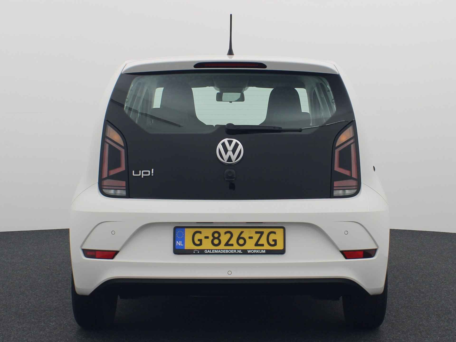 Volkswagen up! 1.0 BMT move up! CRUISE / PARKEERSENSOREN / AIRCO / BLUETOOTH / ELEK RAMEN - 5/29