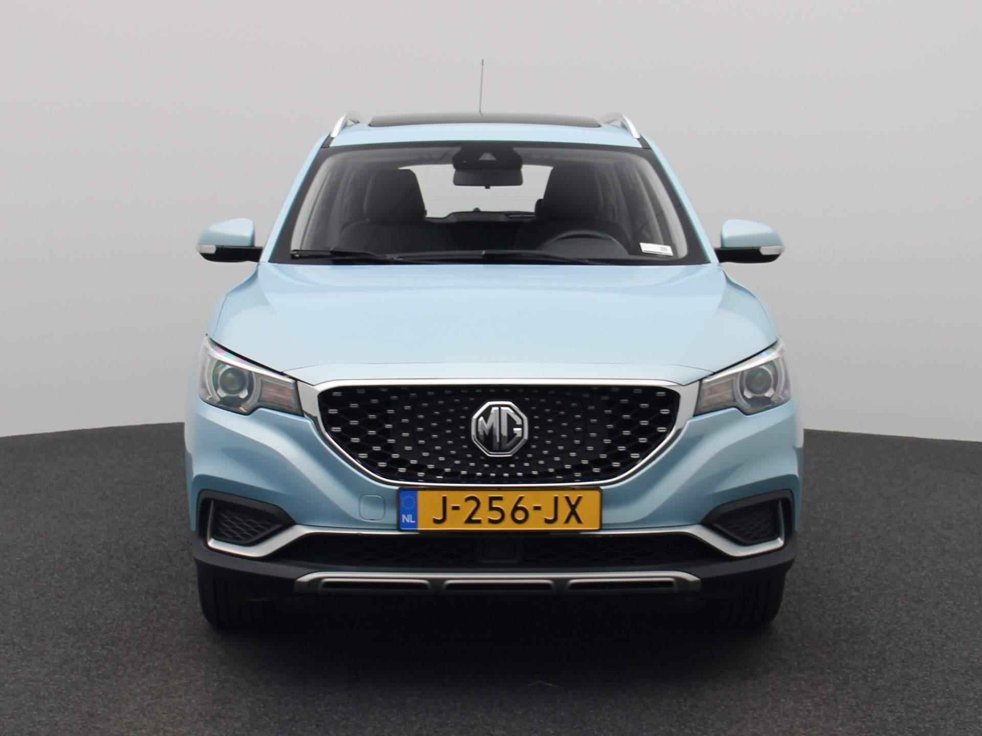 MG ZS EV Luxury 45 kWh | Leder | Navi | Panoramadak | Camera | Apple CarPlay | Adaptive Cruise Control | - 4/39