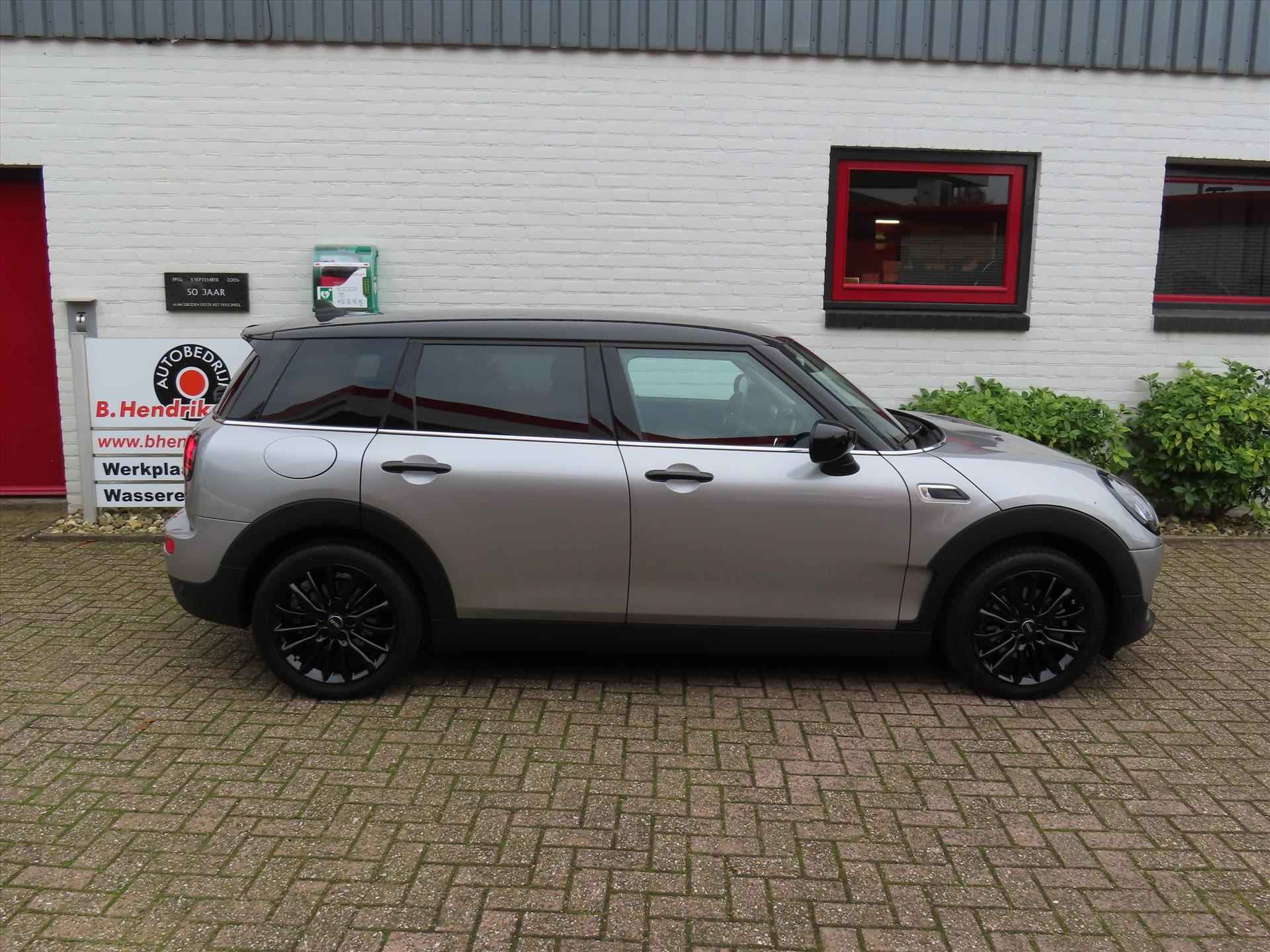 MINI Mini Clubman (f54) 1.5 136pk Aut Cooper Classic Business Edition/ Led koplampen/ Apple Carplay/ Stoelverwarming/ Adaptieve cruise/ 1 Eigenaar/ Origineel NL/ NAP - 4/45