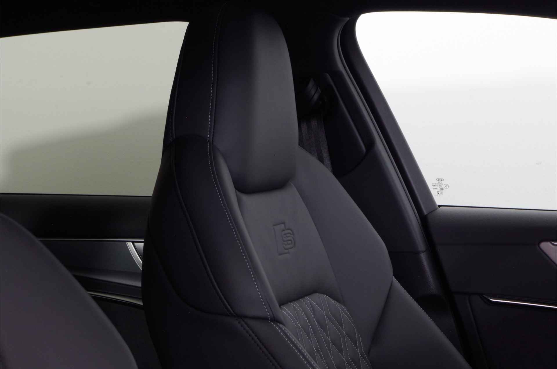 Audi A6 Avant 55 TFSI e quattro Pro Line S Competition > Black Optic/B&O/HD-Matrix/Head-up/Memory - 10/41