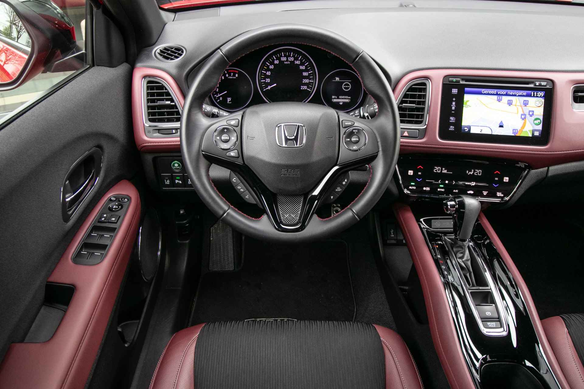 Honda HR-V 1.5 i-VTEC Turbo Sport Automaat All-in rijklaarprijs | Dealerond. | All-seasonband. | Nav | Cruise - 12/40