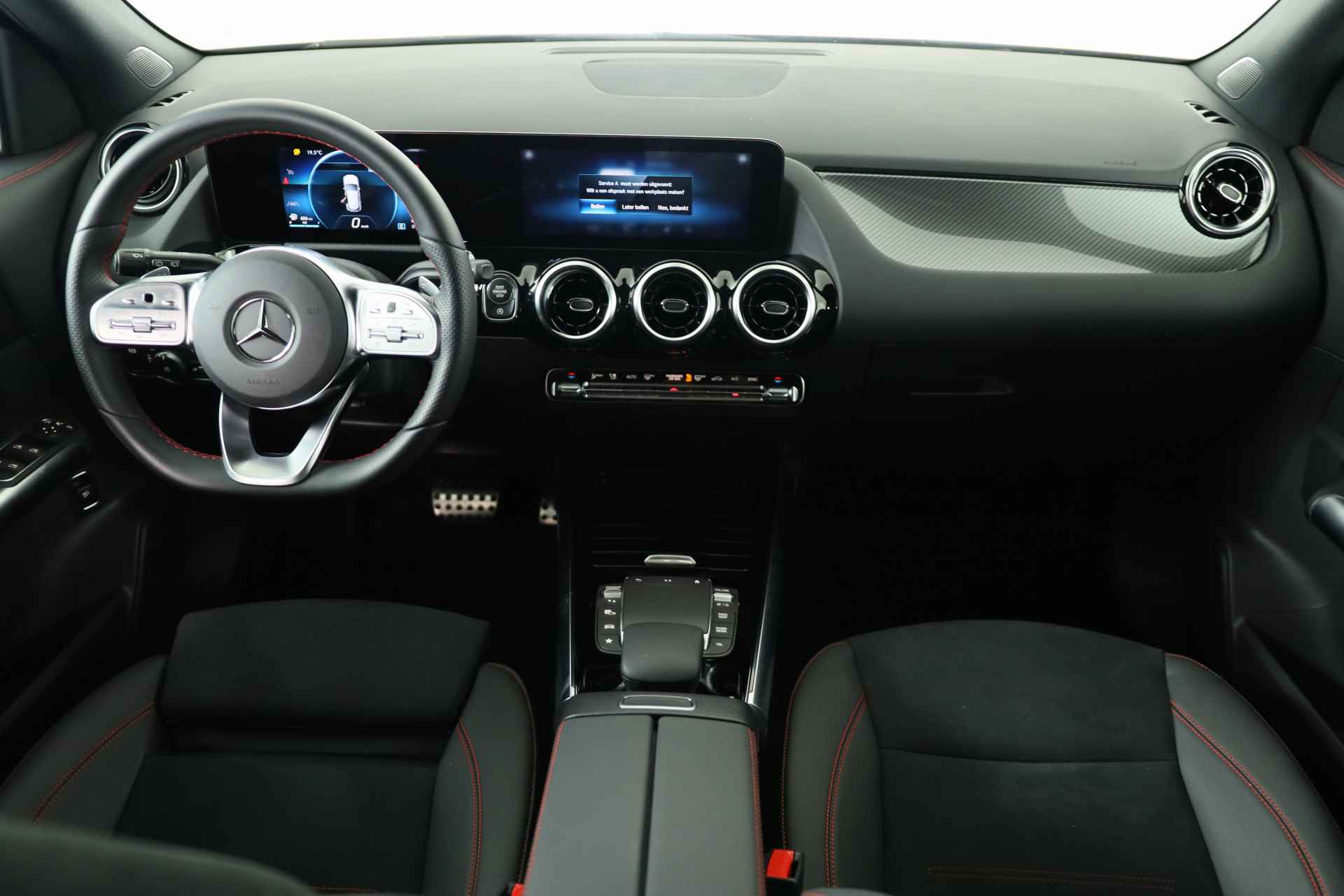 Mercedes-Benz GLA 180 AMG Line | Led | Elektr Achterklep | Stoelverwarming | Leder/Alcantara | Climate Control | Navigatie | Parkeersensoren | Spo - 7/38