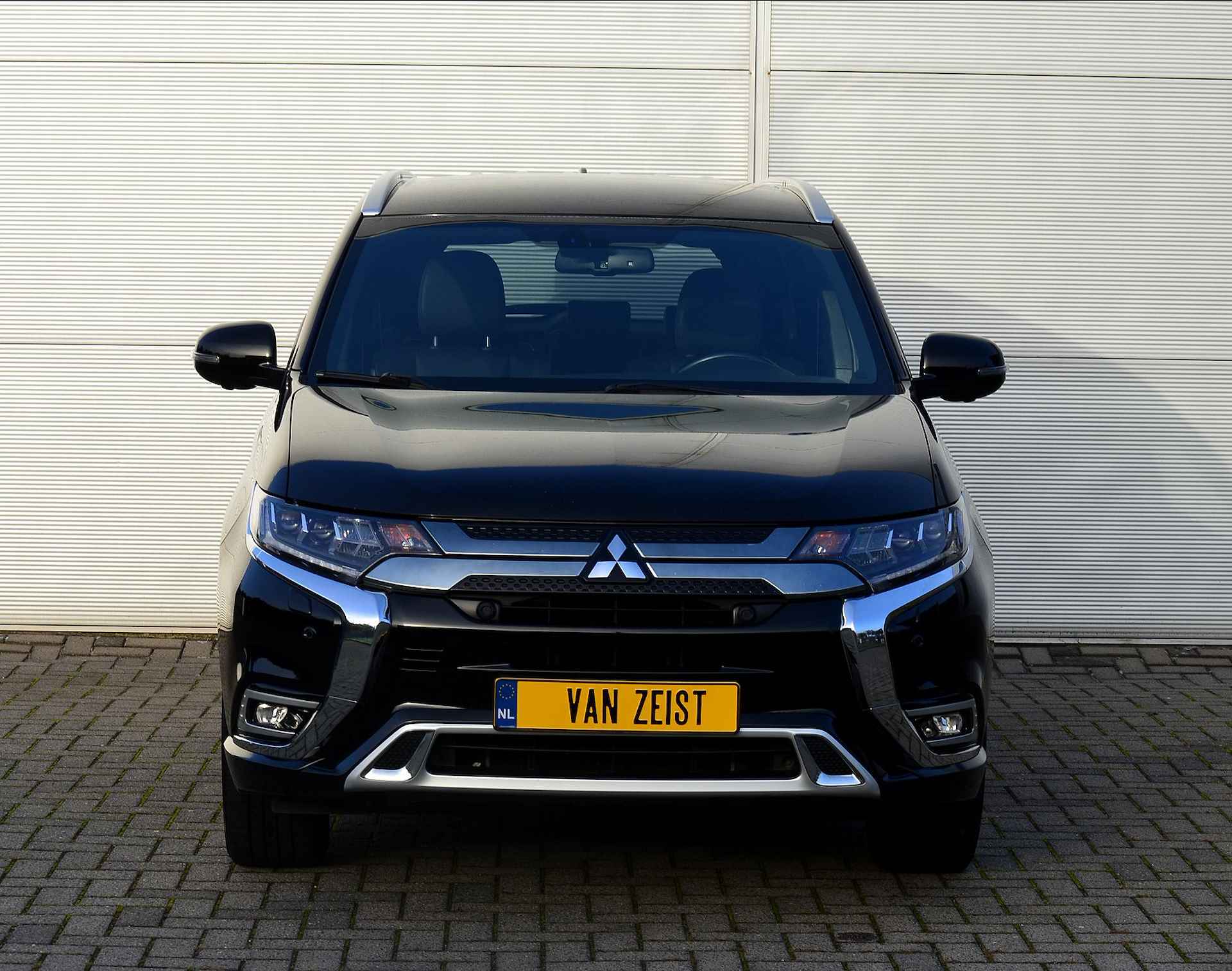 Mitsubishi Outlander PHEV 2.4 INSTYLE 4WD | PLUG IN HYBRID | V2G | FULL OPTIONS | LEER | STANDKACHEL | TREKHAAK 1500KG | ALL IN RIJKLAARPRIJS - 15/54