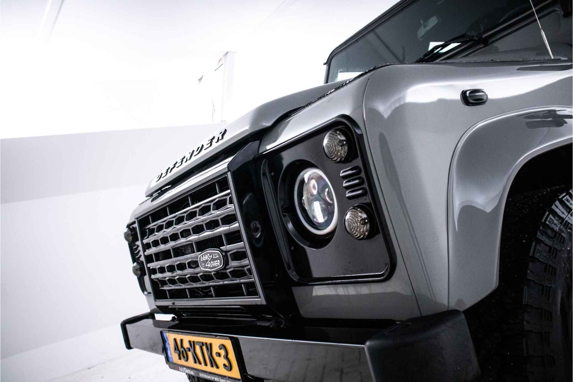 Land Rover Defender 2.4 TD 110 SW E NIEUWSTAAT! 7 persoons, Leer, Apple carplay - 6/37