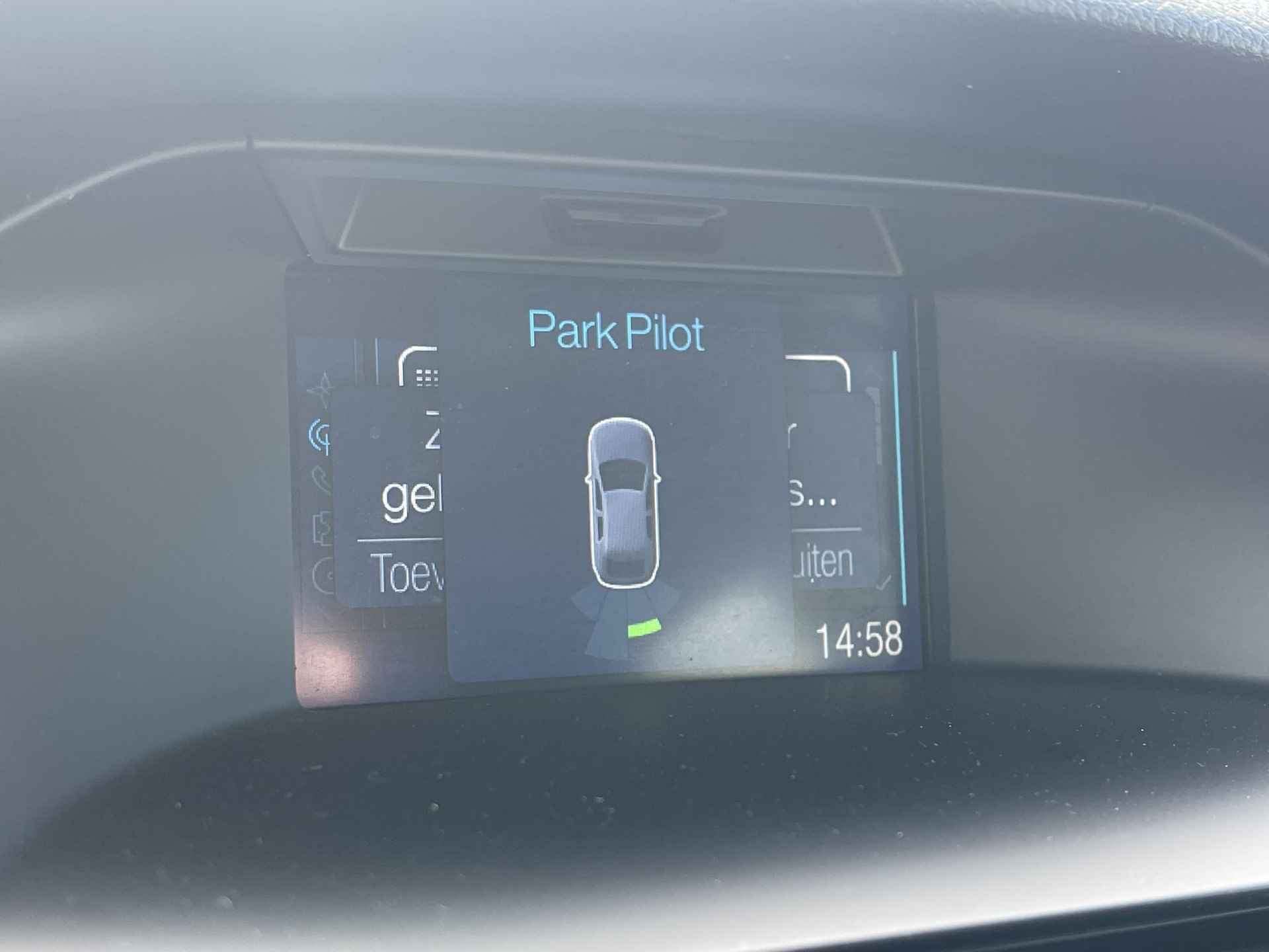 Ford Focus Wagon 1.0 EcoBoost Titanium 125pk | Navigatie | Climate Controle | Voorruit verwarming | Incl Nieuwe Distributieriem | Dealer onderhouden - 17/32