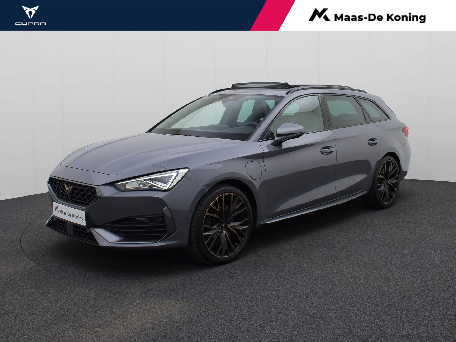 CUPRA Leon Sportstourer 1.4e-Hybrid 180kW 245PK DSG | Panoramadak | Leder/stof | Achteruitrijcamera |