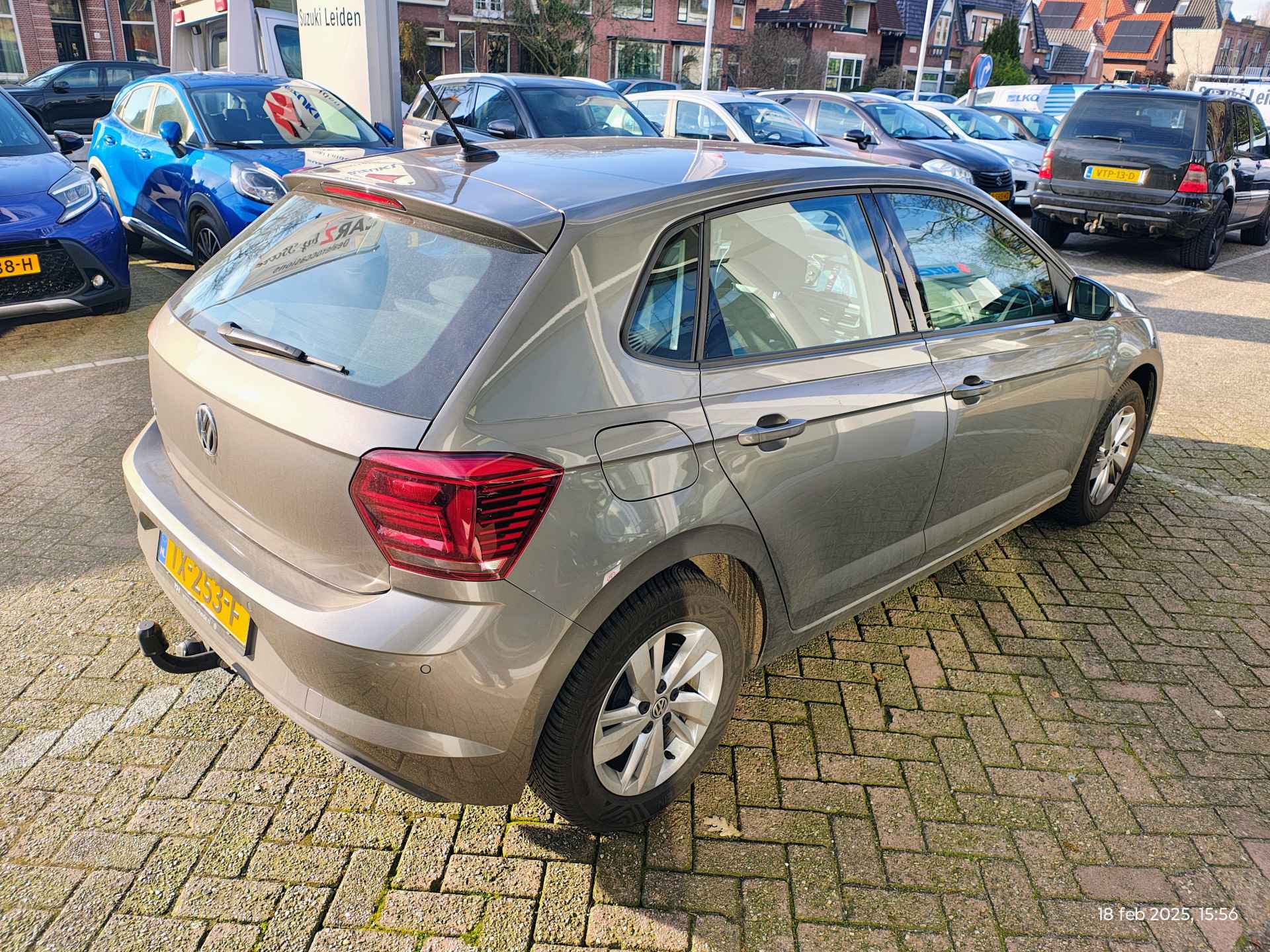 Volkswagen Polo 1.0 TSI COMFORTLINE BUSINESS DSG Clima | All Seasonbanden | Trekhaak | Navi - 4/15