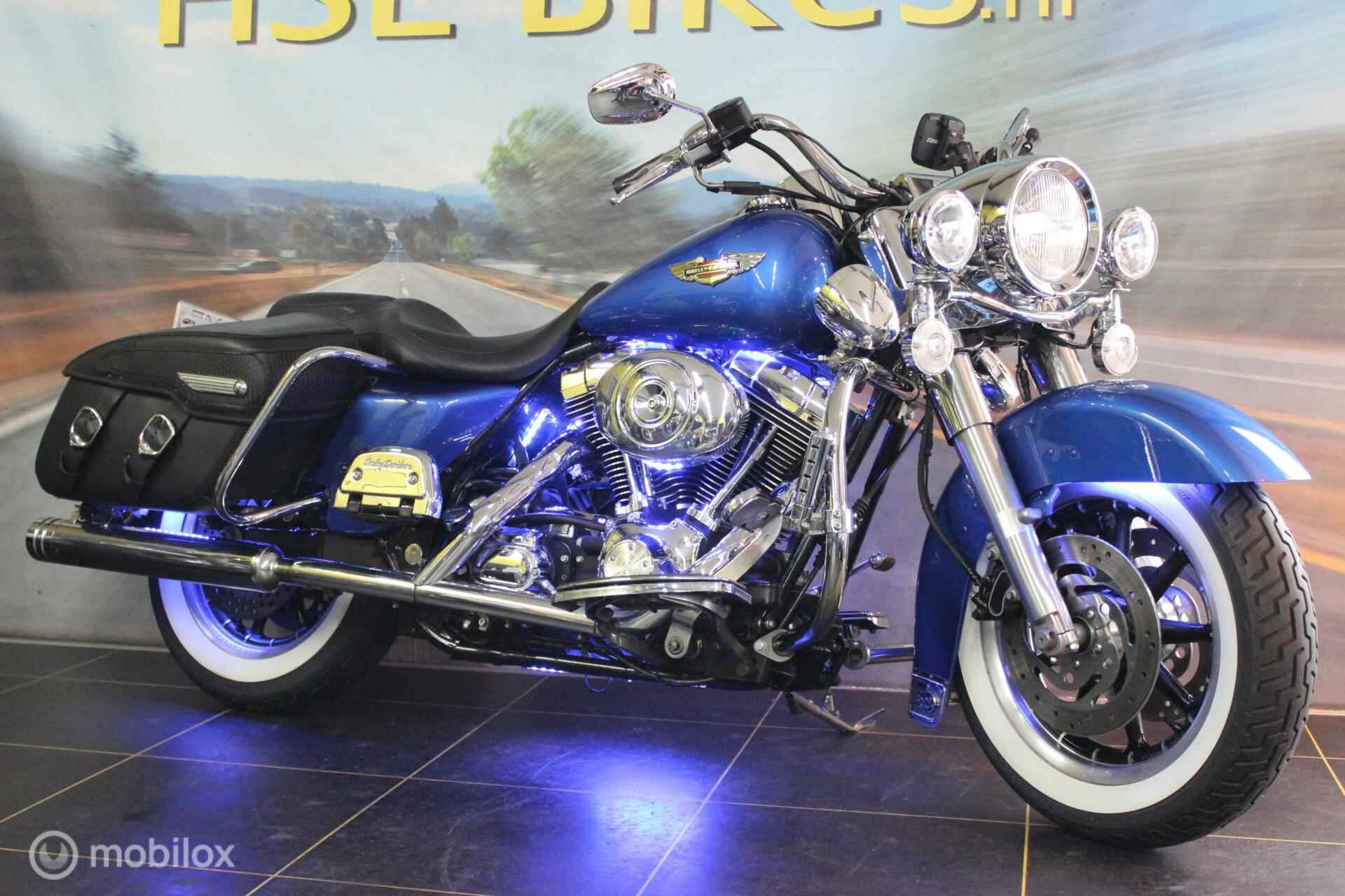 Harley Davidson 88 FLHRI Road King Classic - 4/8