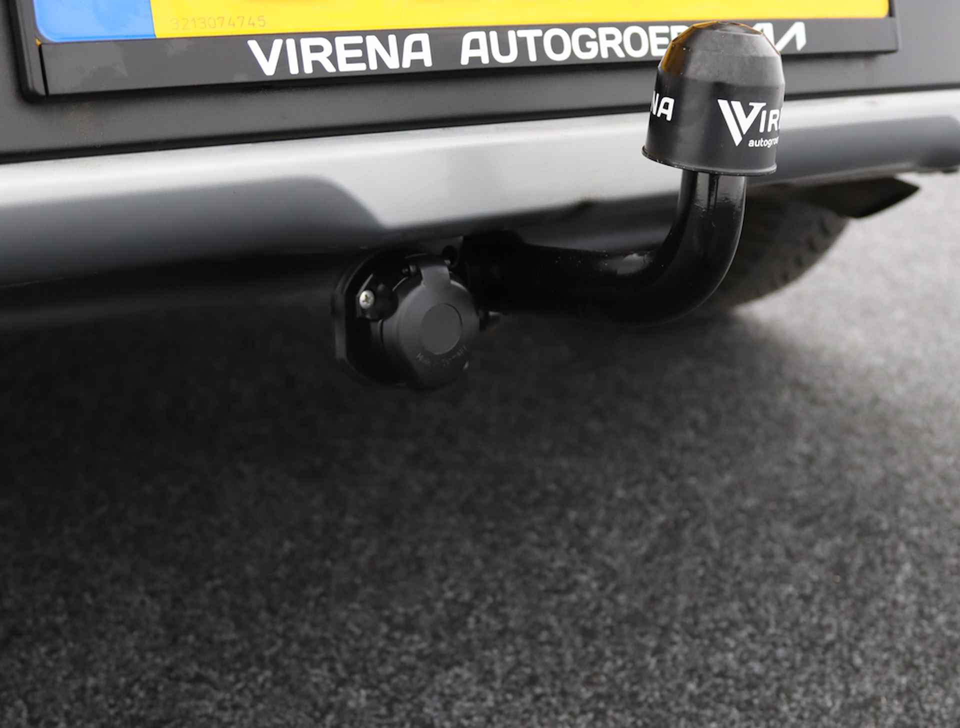 Kia Niro 1.6 GDi Hybrid DynamicLine - Navigatie - Trekhaak - Camera - Parkeersensoren achter - Fabrieksgarantie tot 05-2028 - 44/76