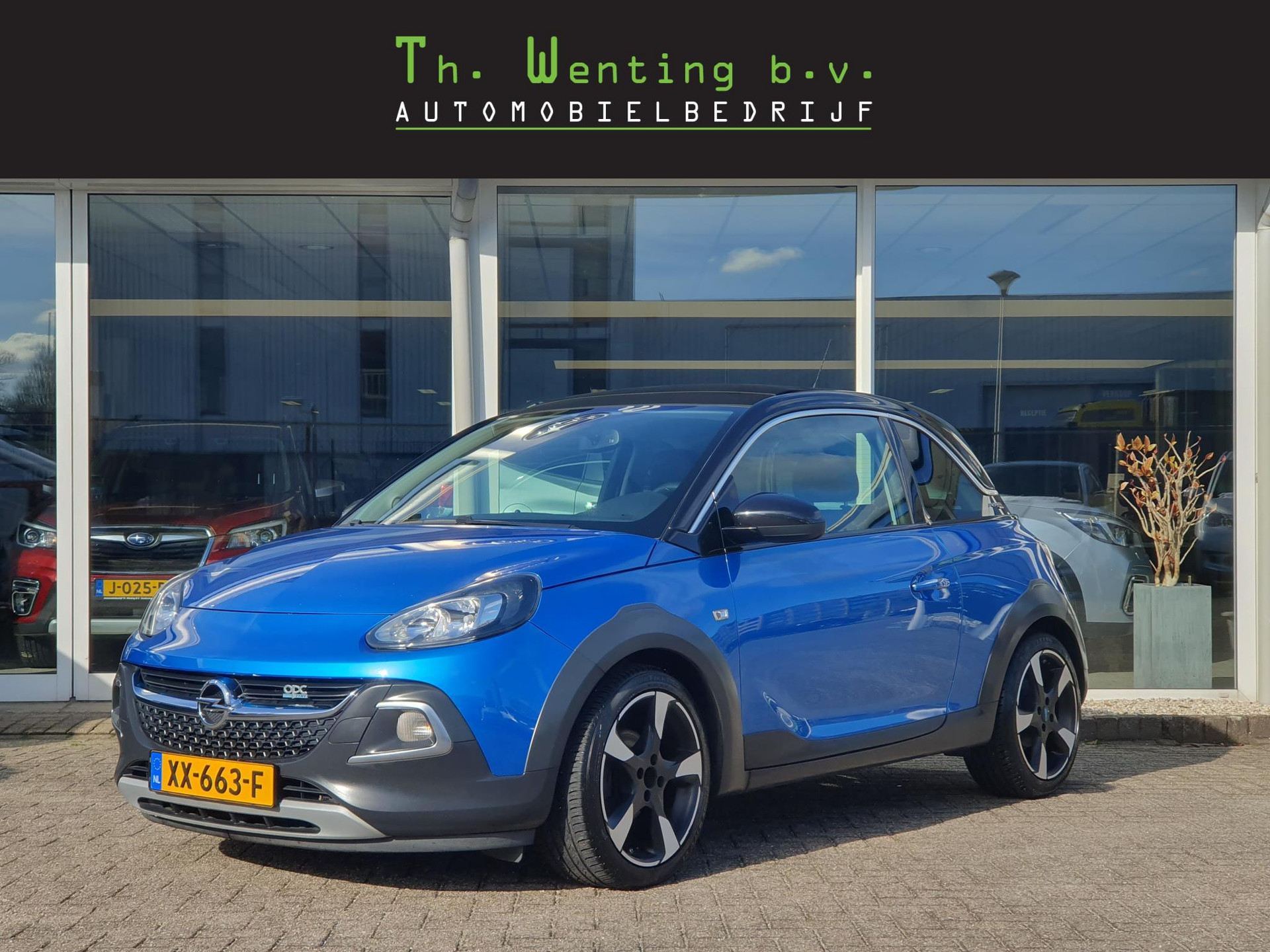 Opel ADAM 1.0 Turbo Rocks Cabrio | Cabrio | Cruise Control | Stoelverwarming Voor | stuurwielverwarming | Bluetooth | bij viaBOVAG.nl