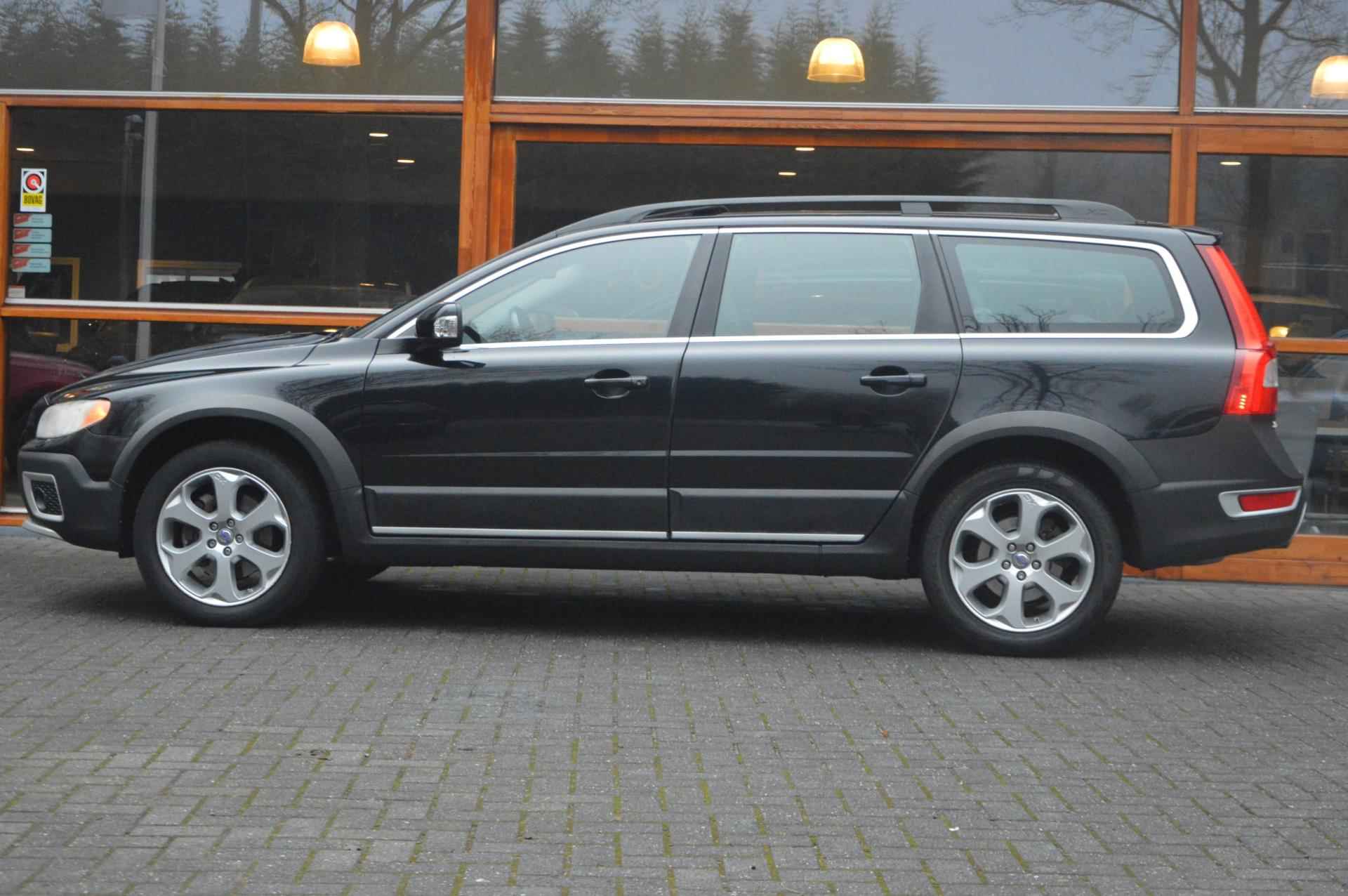 Volvo XC70 3.0 T6 Summum | Panorama Schuif/Kantel dak | elektrische stoelen | Stoelverwarming | - 3/22