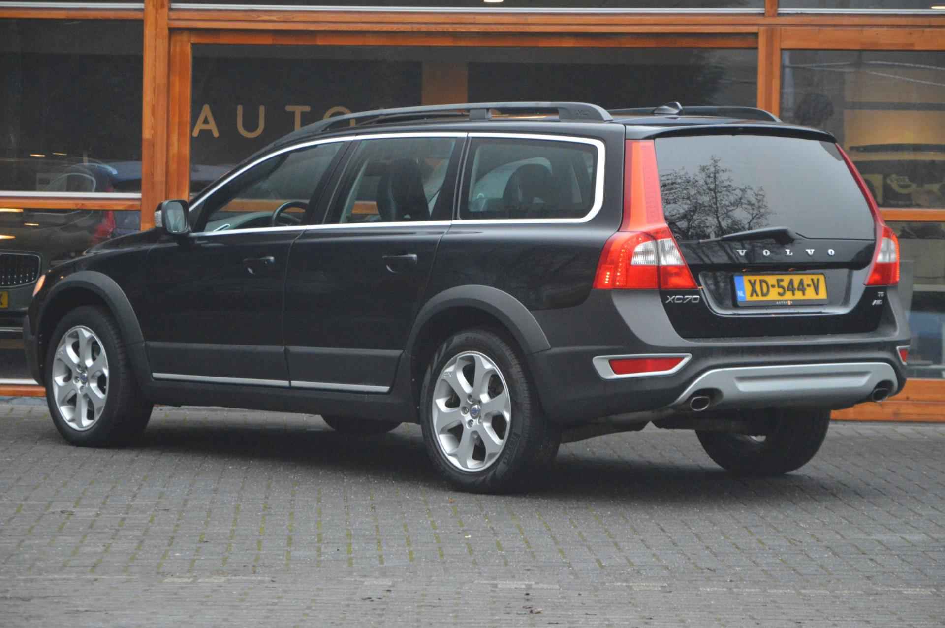 Volvo XC70 3.0 T6 Summum | Panorama Schuif/Kantel dak | elektrische stoelen | Stoelverwarming | - 4/22