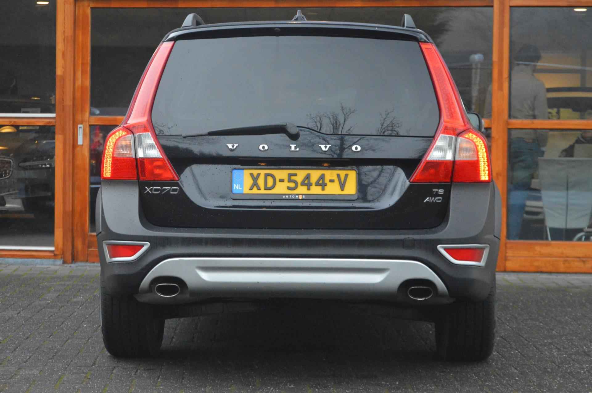 Volvo XC70 3.0 T6 Summum | Panorama Schuif/Kantel dak | elektrische stoelen | Stoelverwarming | - 9/22