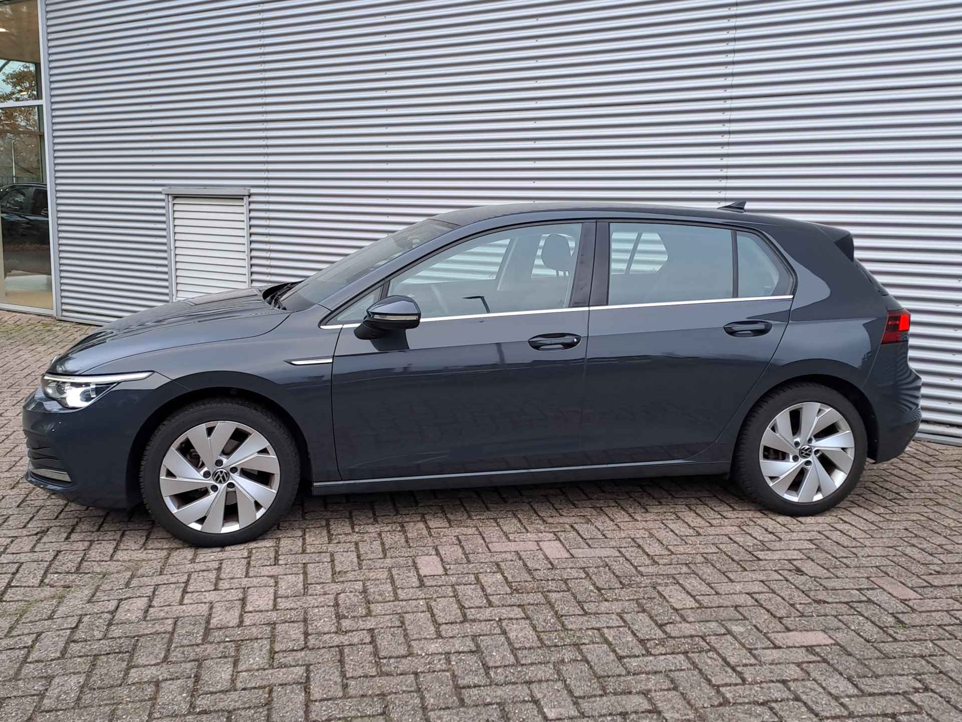 Volkswagen Golf 1.5 eTSI Style | 17'' LM | Navi | Automaat | PDC - 2/27