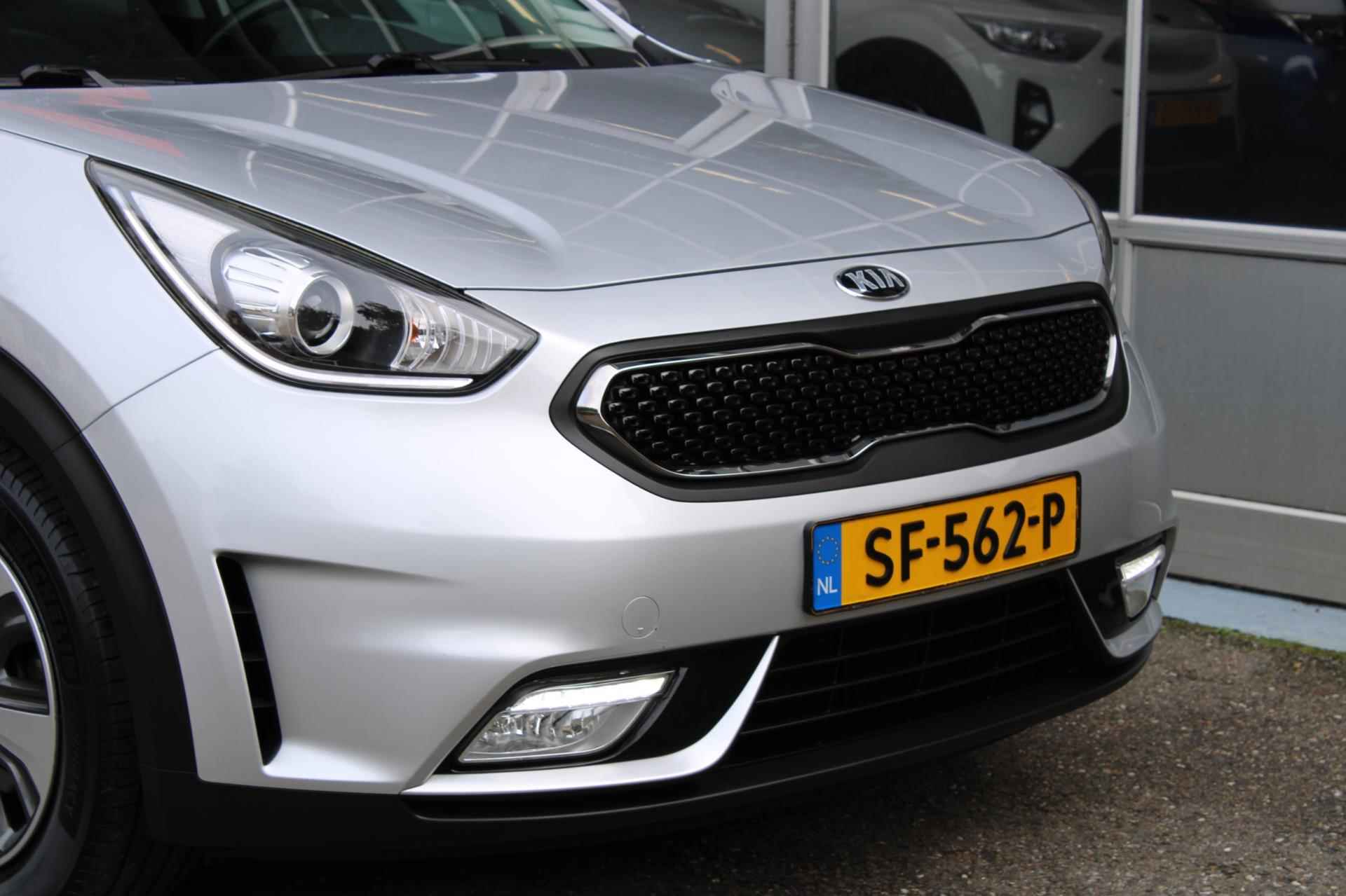 Kia Niro 1.6 GDi Hybrid DynamicLine Automaat Navi Camera Nap - 22/43