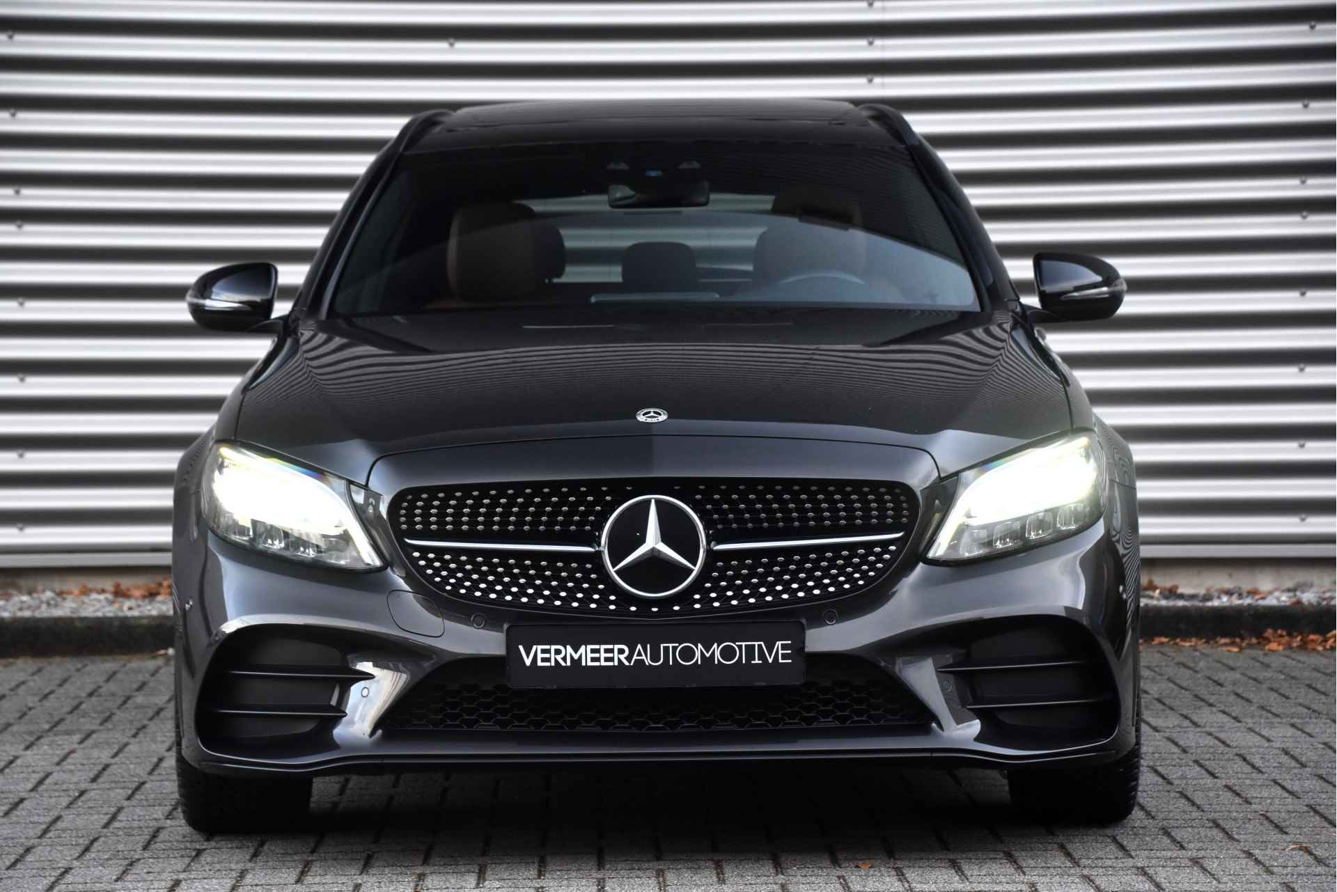 Mercedes-Benz C-Klasse Estate 180 Business Solution AMG | Panoramadak | Nightpakket | Trekhaak | DAB | - 6/19