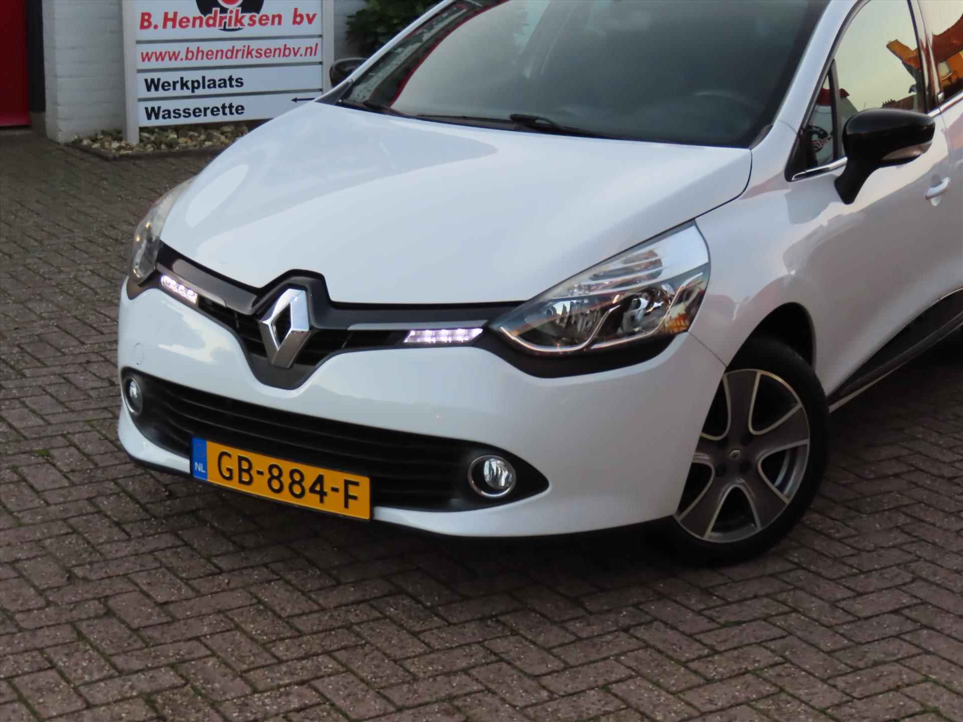 Renault Clio Energy TCe 90pk Night&Day/ Trekhaak/ Parkeersensoren/ Navigatie/ Cruise control/ Airco/ Getinte ramen/  Origineel NL/ NAP - 3/36