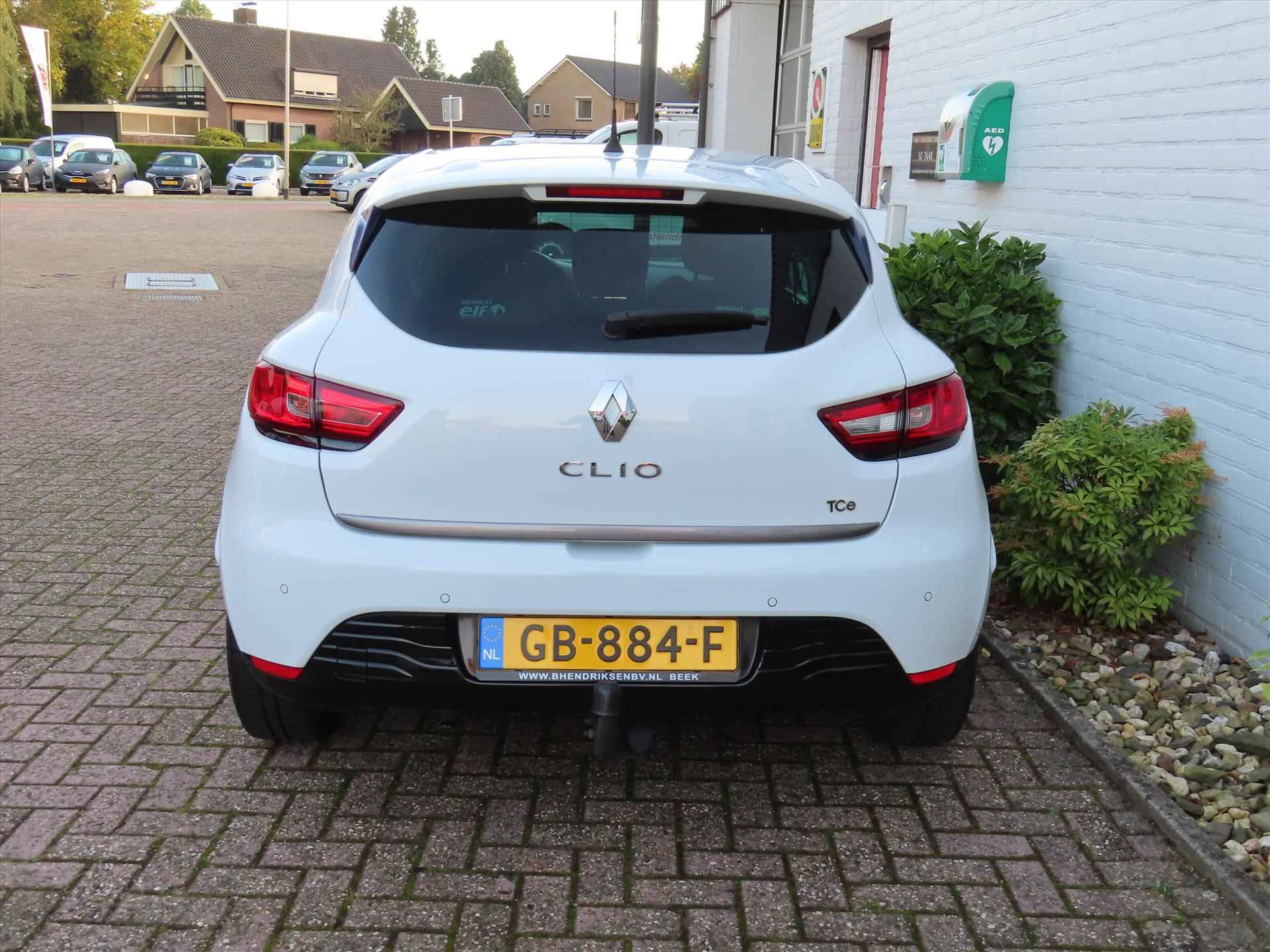 Renault Clio Energy TCe 90pk Night&Day/ Trekhaak/ Parkeersensoren/ Navigatie/ Cruise control/ Airco/ Getinte ramen/  Origineel NL/ NAP - 7/36