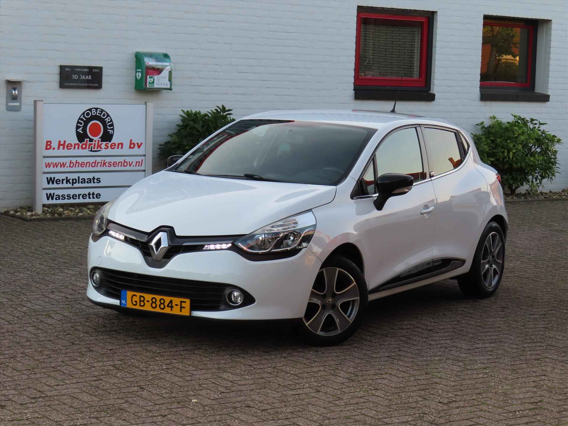 Renault Clio Energy TCe 90pk Night&Day/ Trekhaak/ Parkeersensoren/ Navigatie/ Cruise control/ Airco/ Getinte ramen/  Origineel NL/ NAP - 33/36