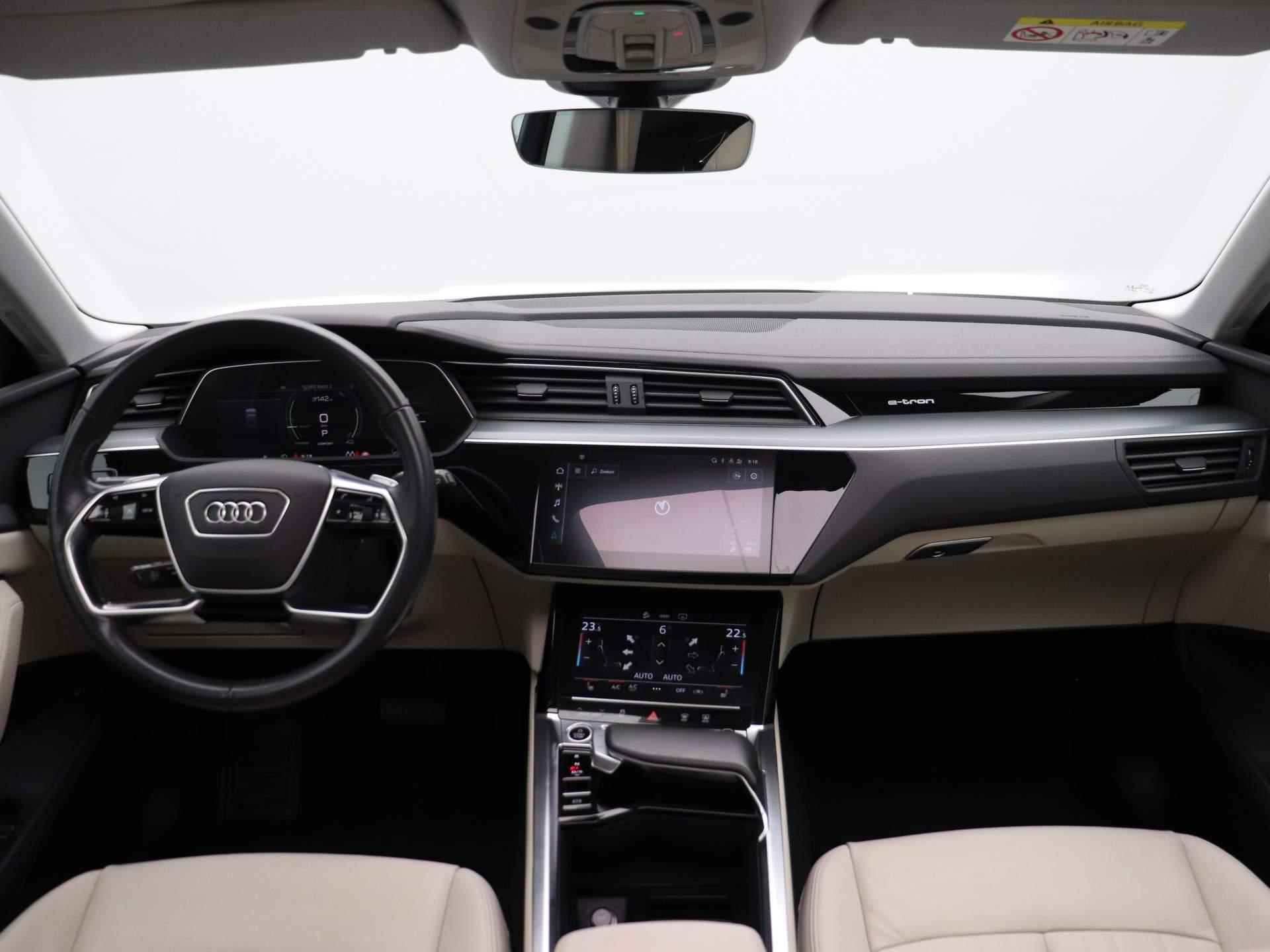 Audi e-tron 50 quattro Business edition Plus 71 kWh | PANORAMADAK | LEDER | NAVIGATIE | CAMERA | 21" - 39/47