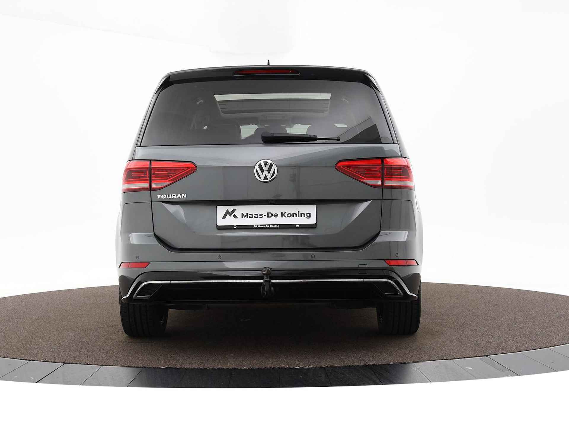 Volkswagen Touran 1.5 TSI 150pk DSG Highline 7p. · Panoramadak · Camera · Side Assist · Inklap Trekhaak · R-Line Exterieur · Keyless · Stoelverwarming · 18"Velgen · ACC · - 26/43