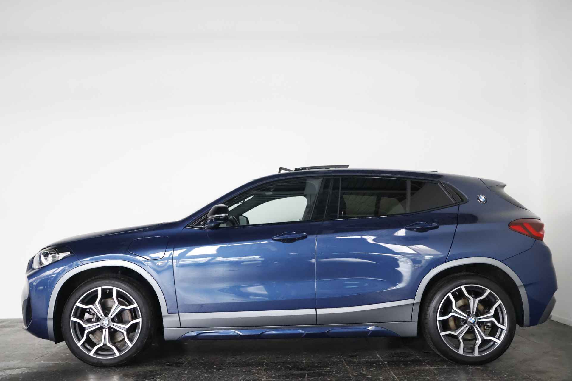 BMW X2 xDrive25e M-Sport Panorama / Opendak / LED / HUD / Navi / CarPlay - 32/32