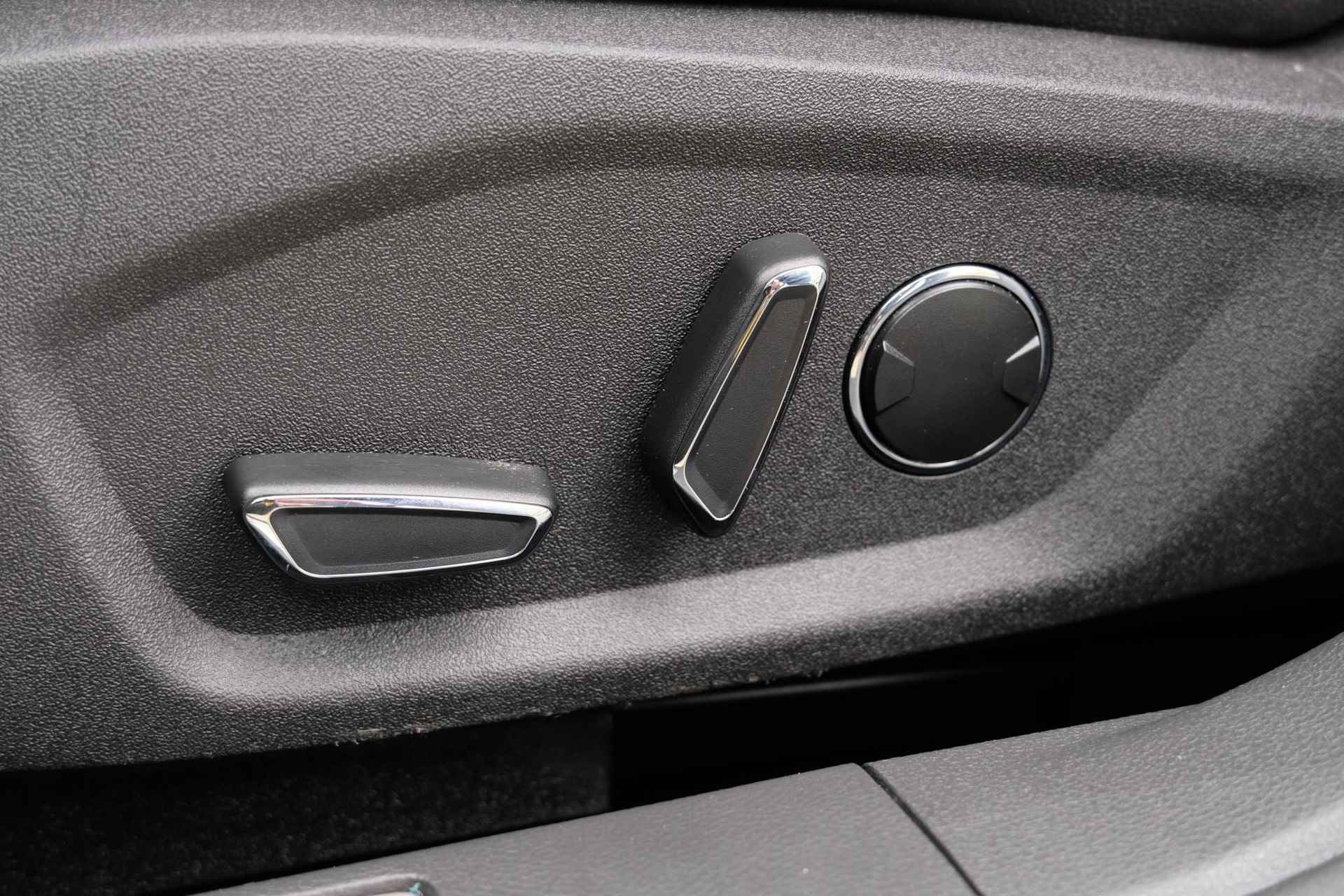 Ford Mondeo Wagon 2.0 IVCT HEV ST-Line 187pk Automaat  | Panoramadak | Adaptive cruise control | Vol leder - 49/55