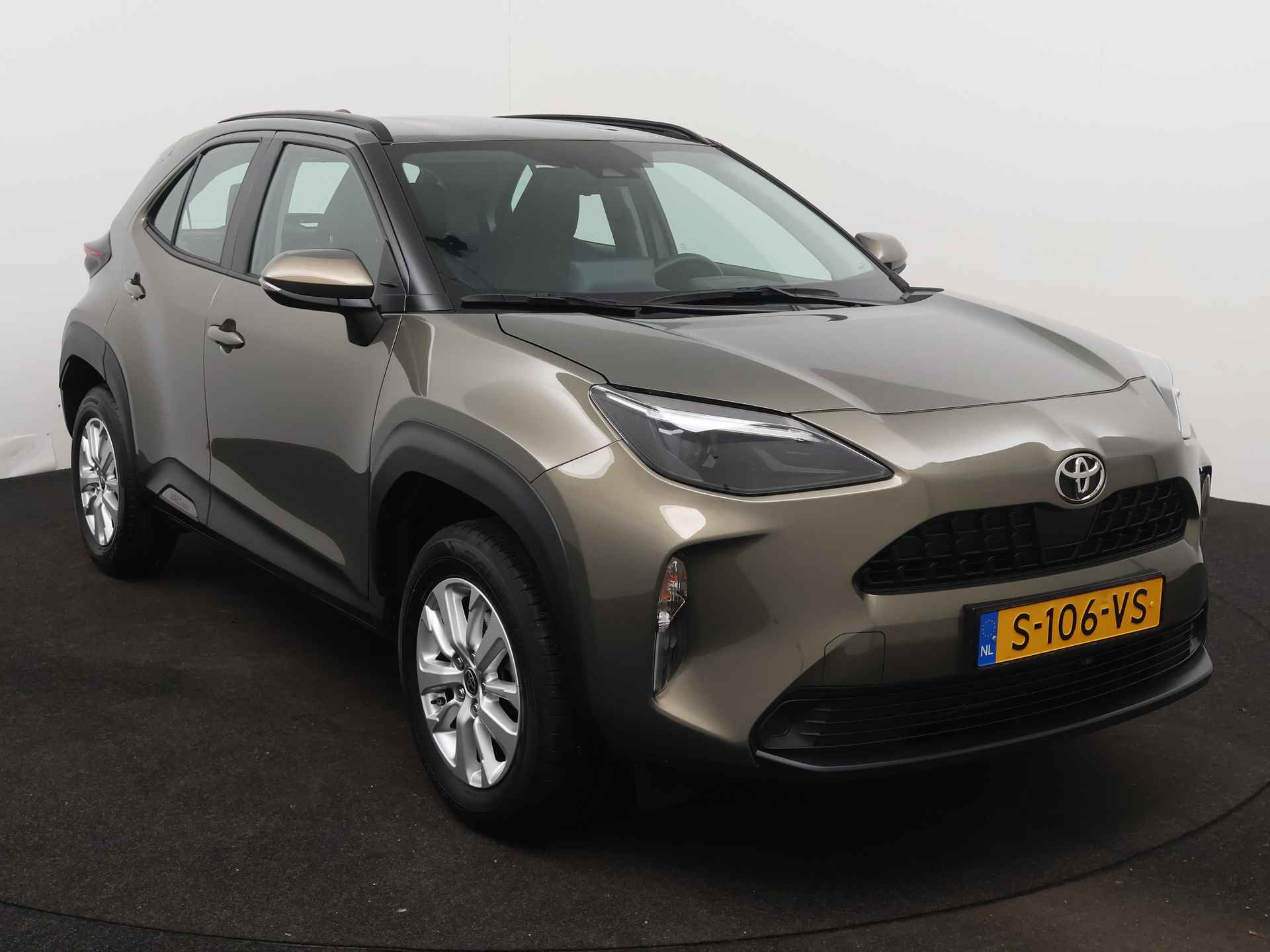 Toyota Yaris Cross 1.5 VVT-I Active | Trekhaak | 1350 kg Trekgewicht | Apple CarPlay | Camera | LM Velgen | - 29/43