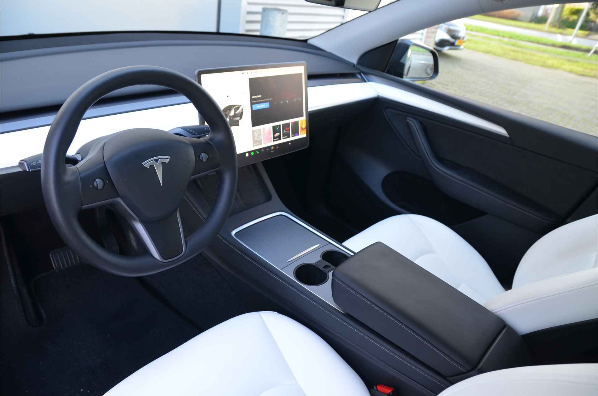 Tesla Model Y Long Range AWD 75 kWh AutoPilot - 10/35