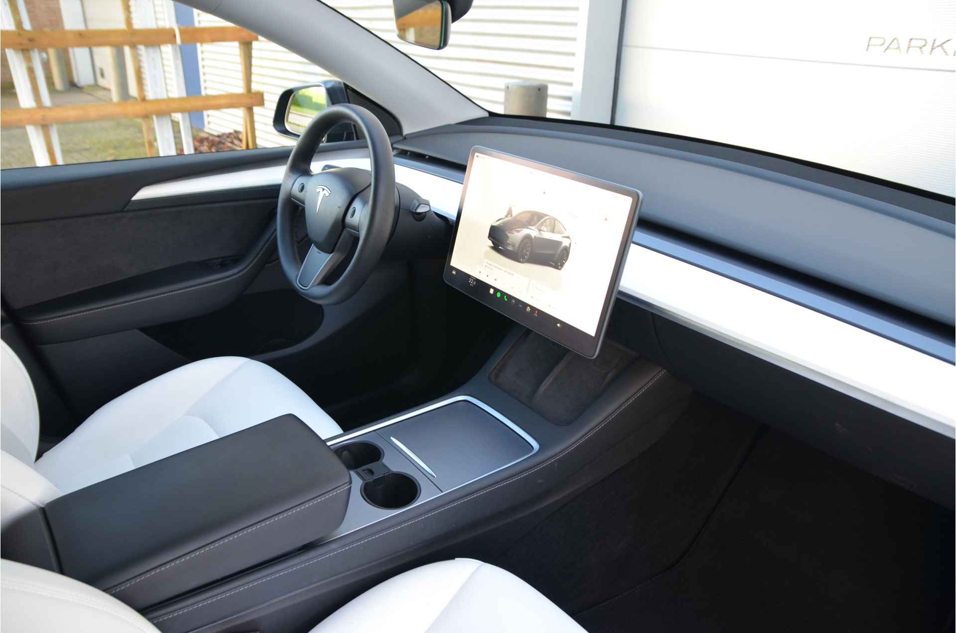 Tesla Model Y Long Range AWD 75 kWh AutoPilot - 11/35