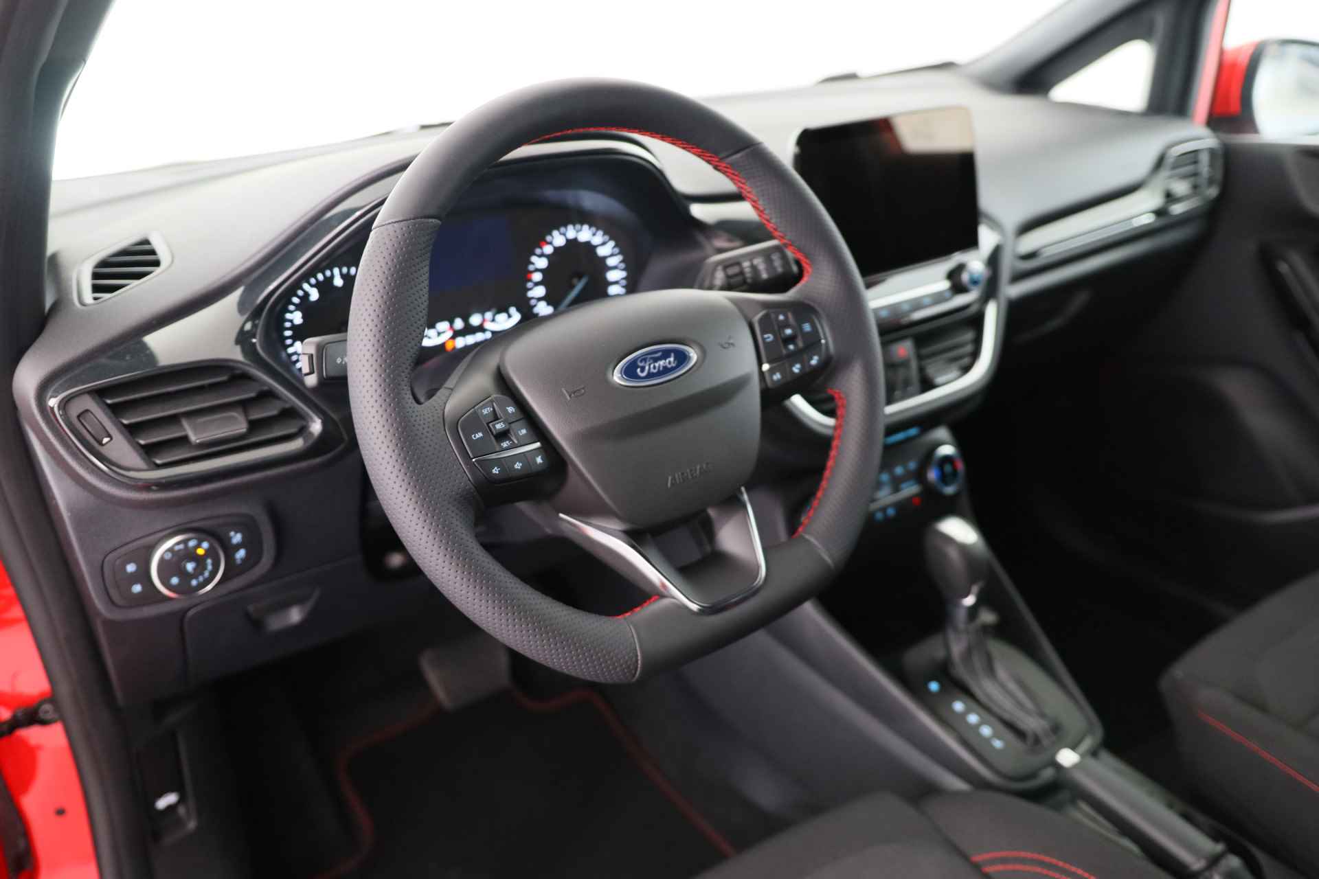 Ford Fiesta 1.0 EcoBoost Hybrid 125pk ST-Line | Automaat | Navi by App | Clima | Cruise | Winter pack | Led | Parkeersensoren | - 8/32