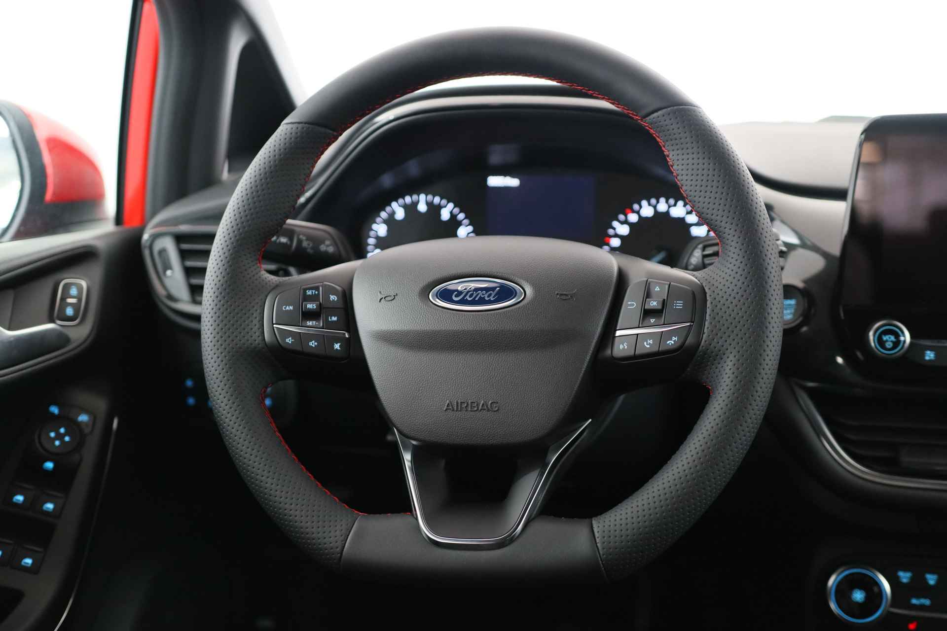 Ford Fiesta 1.0 EcoBoost Hybrid 125pk ST-Line | Automaat | Navi by App | Clima | Cruise | Winter pack | Led | Parkeersensoren | - 22/32