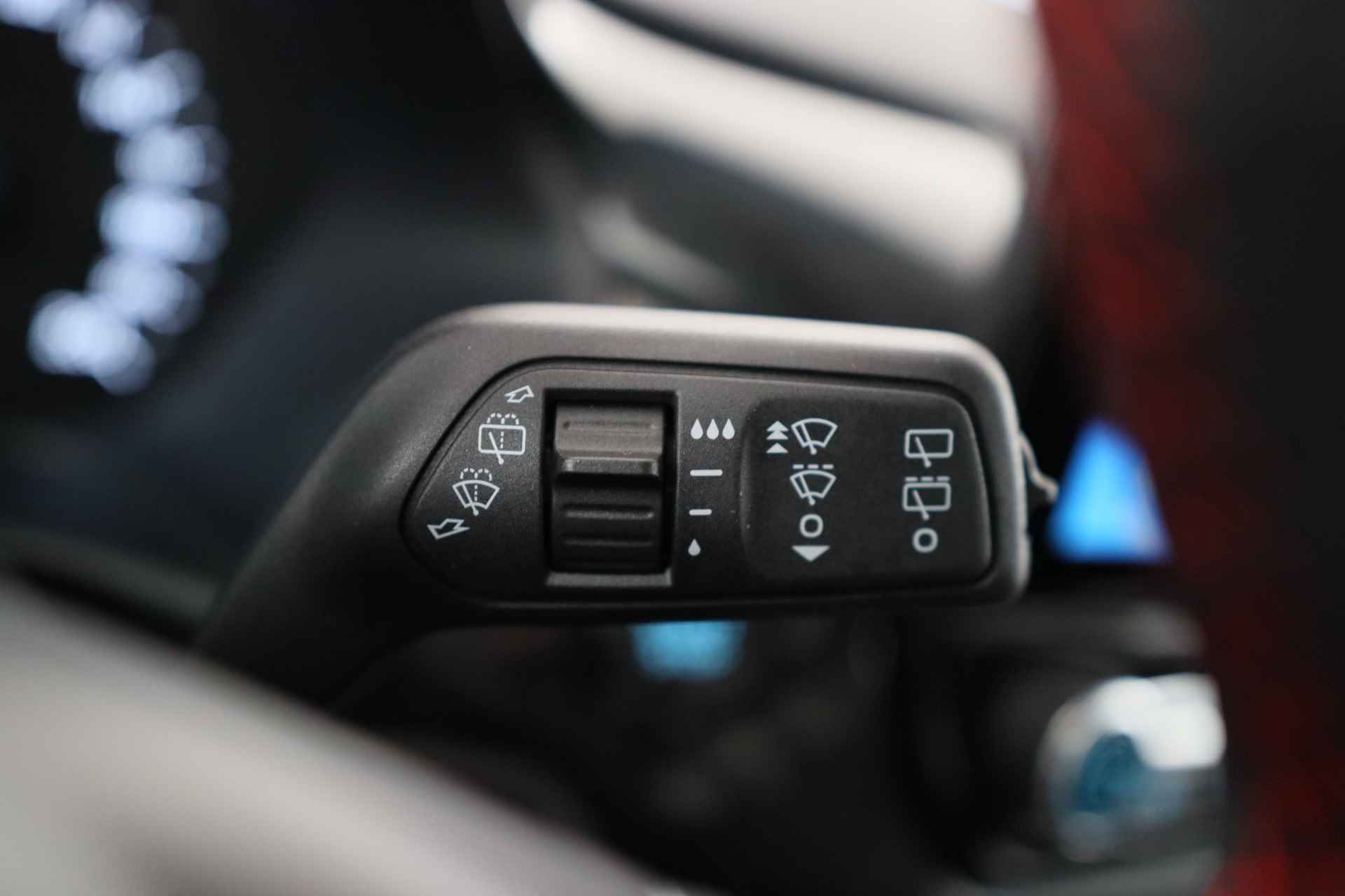 Ford Fiesta 1.0 EcoBoost Hybrid 125pk ST-Line | Automaat | Navi by App | Clima | Cruise | Winter pack | Led | Parkeersensoren | - 26/32