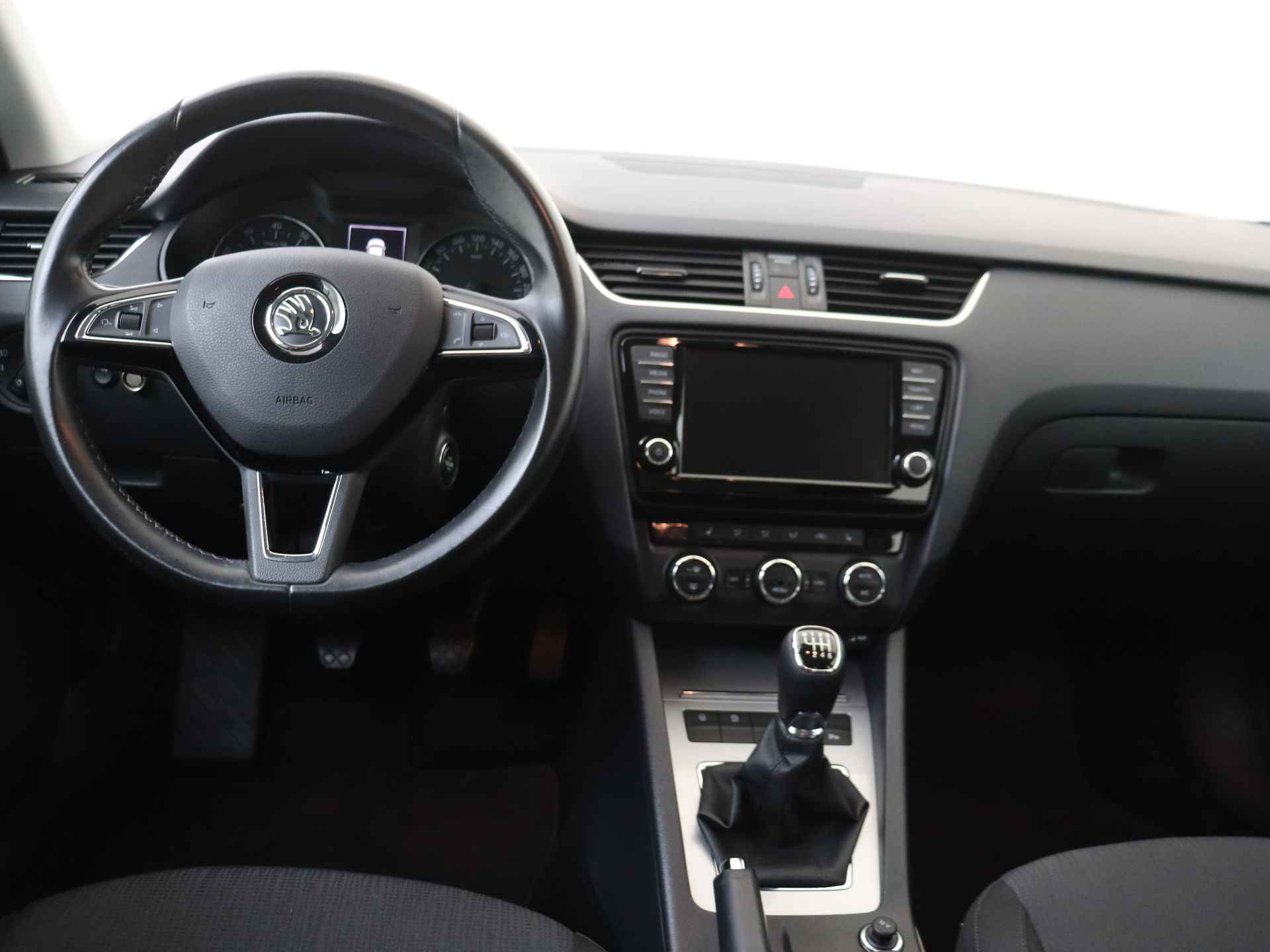 Škoda Octavia Combi 1.2 TSI Greentech Style Businessline | Navigatie | Stoelverwarming | Parkeerhulp voor en achter Ypenburg - 6/40