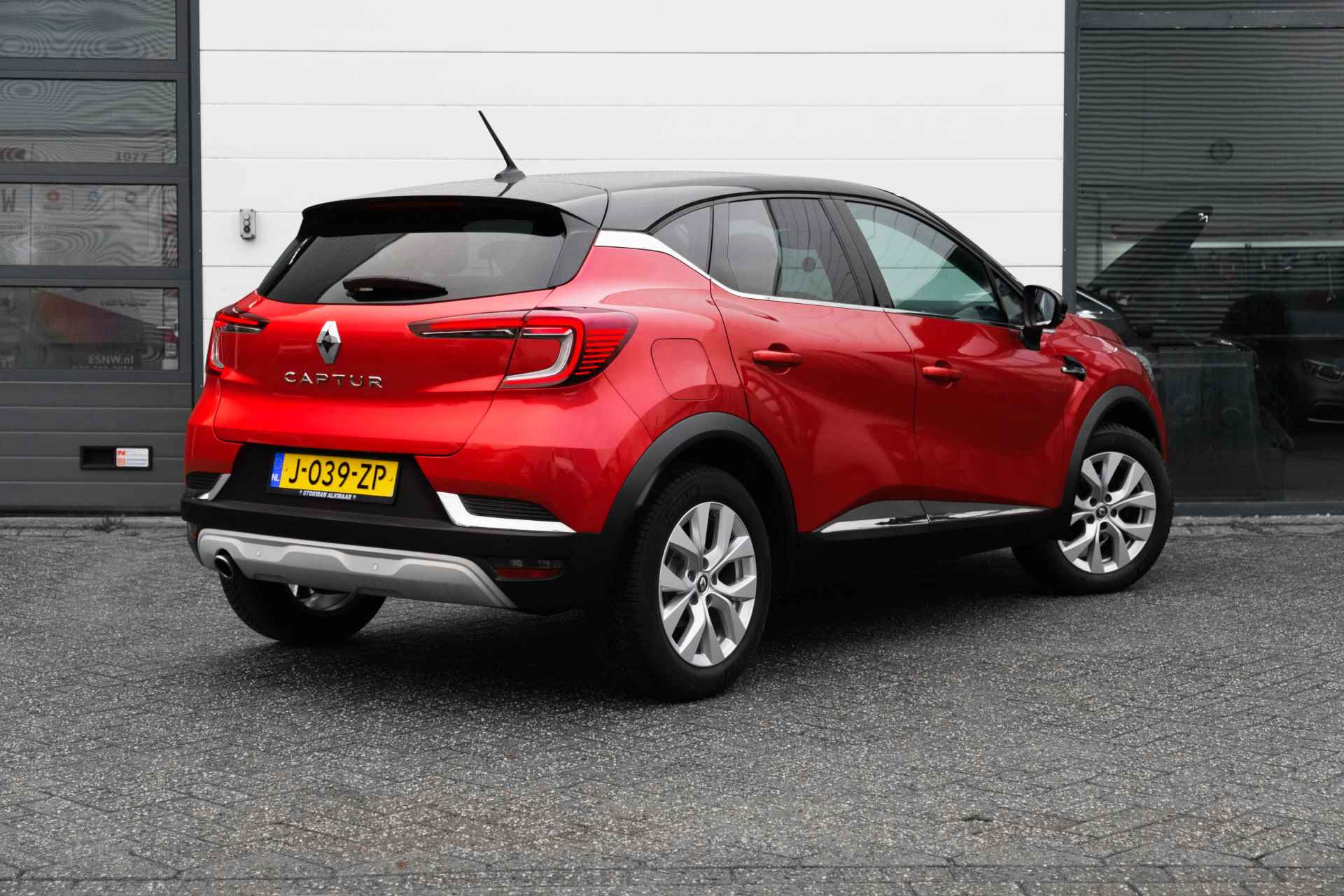 Renault Captur 1.0 TCe 100 PK Bi-Fuel Intens | Vier seizoensbanden | ECC | Camera achter | Navi | Two tone lak | | incl. Bovag rijklaarpakket met 12 maanden garantie | - 2/49