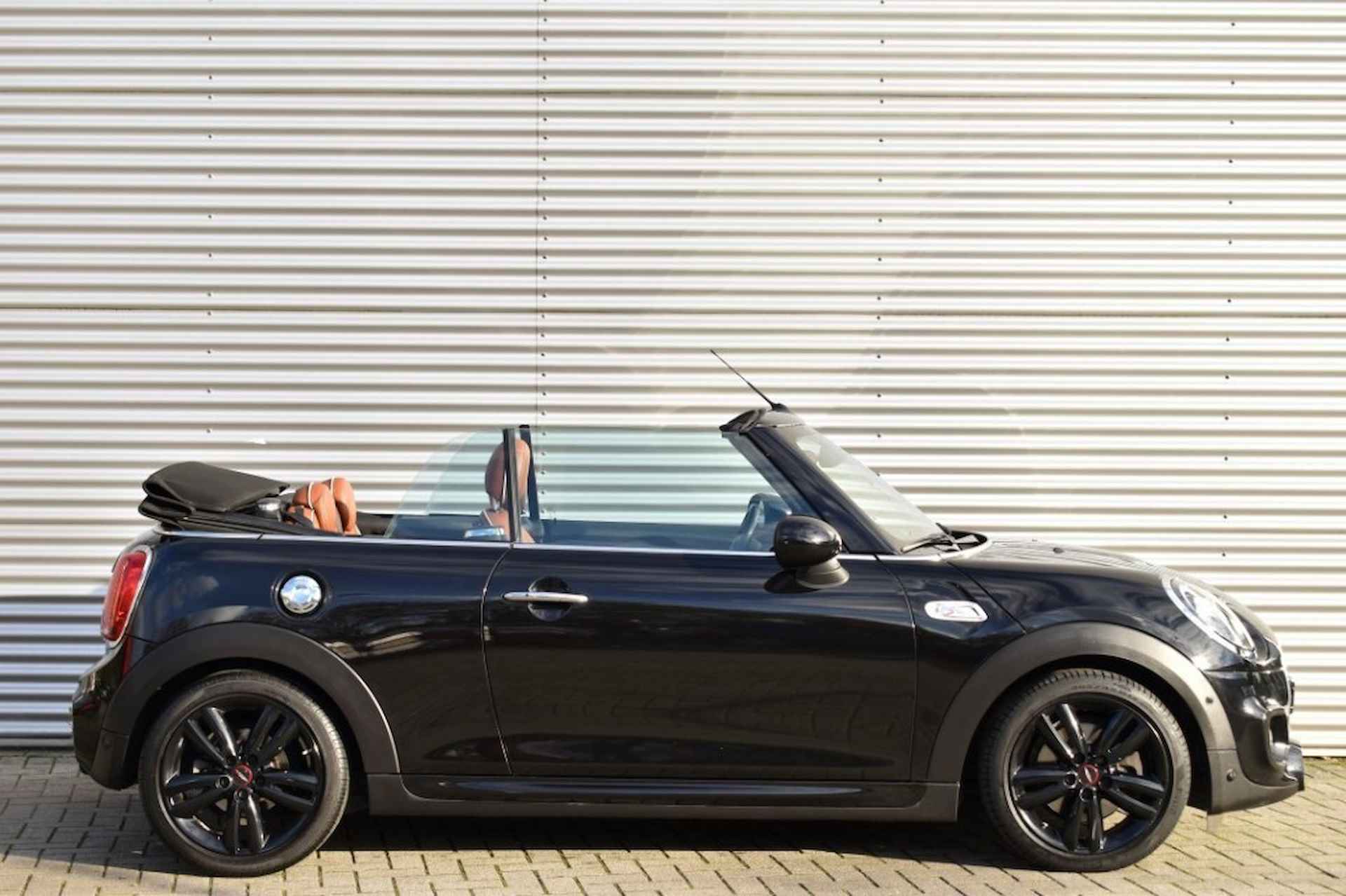 MINI Cabrio 2.0 AUT. COOPER S / JCW / NAVI / LEDER / HARMAN/KARDON / NL AUTO - 12/63