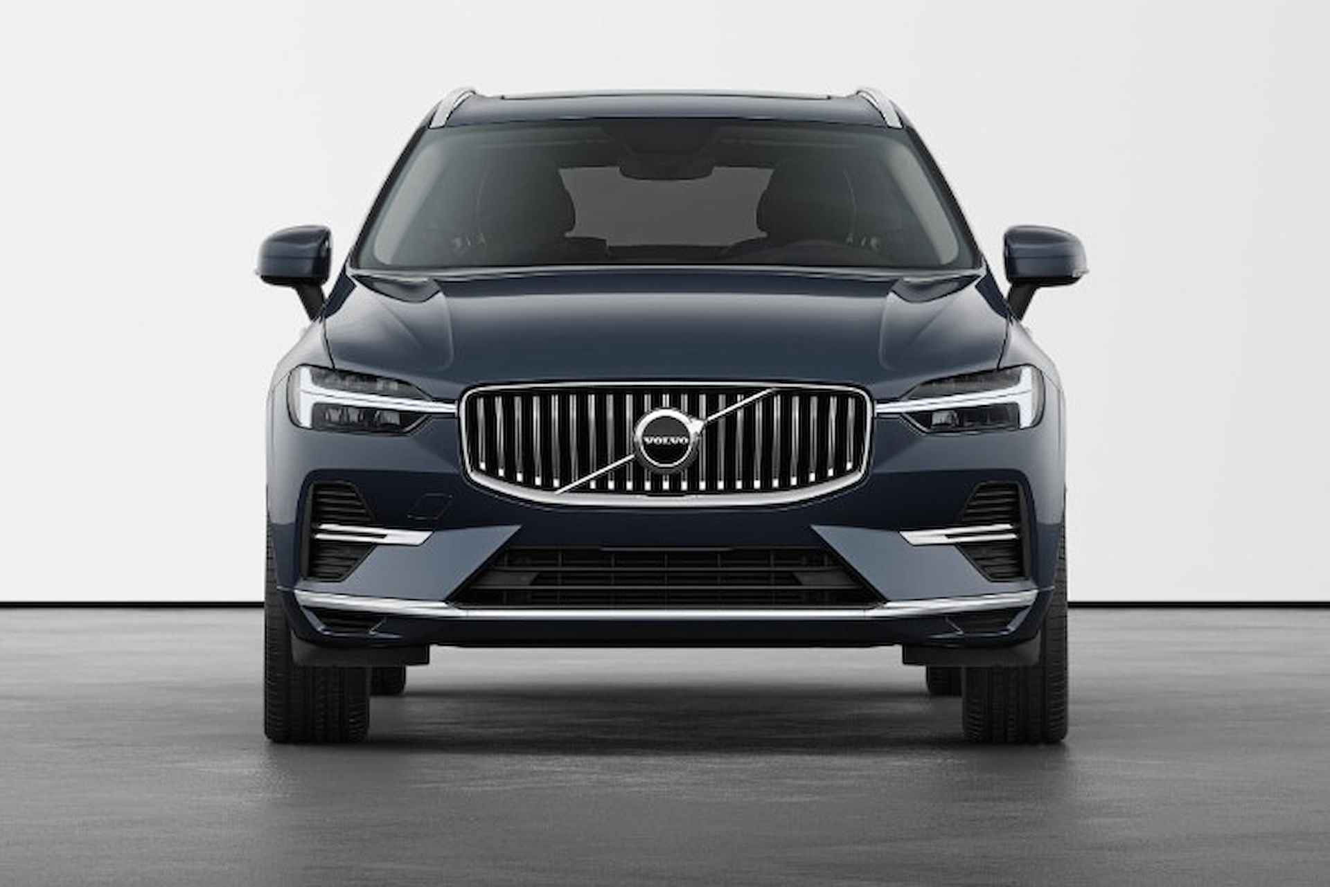 Volvo XC60 2.0 T6 Plug-in hybrid AWD Plus Bright Panoramadak - Stoelverwarming voor/achter - Elektrisch verstelbare bestuurderstoel - Head Up - Cruise Control - Getinte Ruiten - Standkachel met Timer - Stuurwielverwarming - 5/18