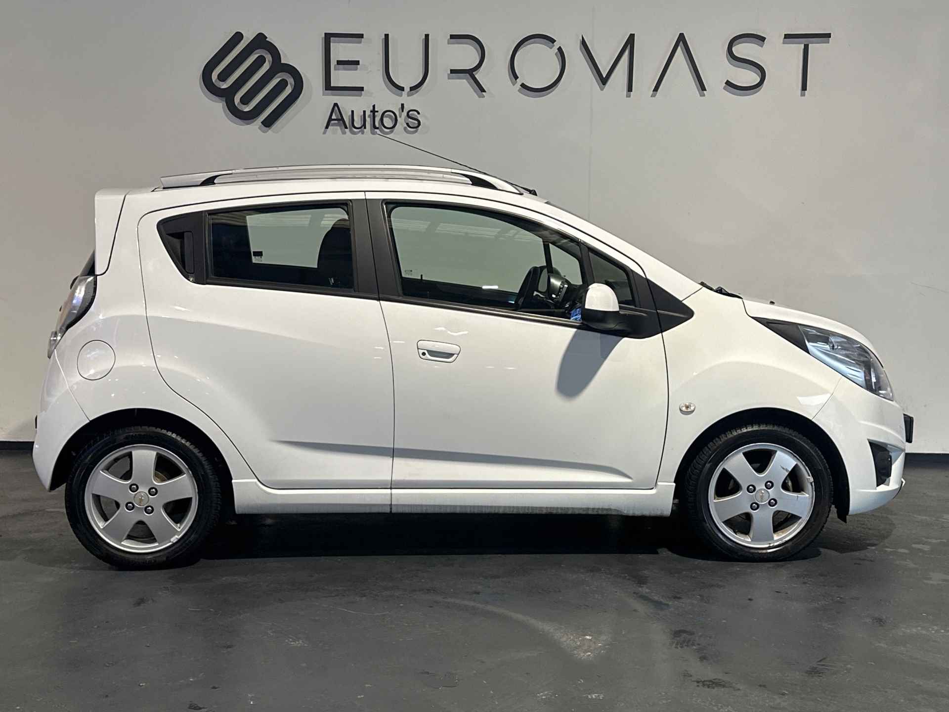 Chevrolet Spark 1.2 16V LTZ Navi Airco Pdc Trekhaak Nieuwe Apk - 8/16