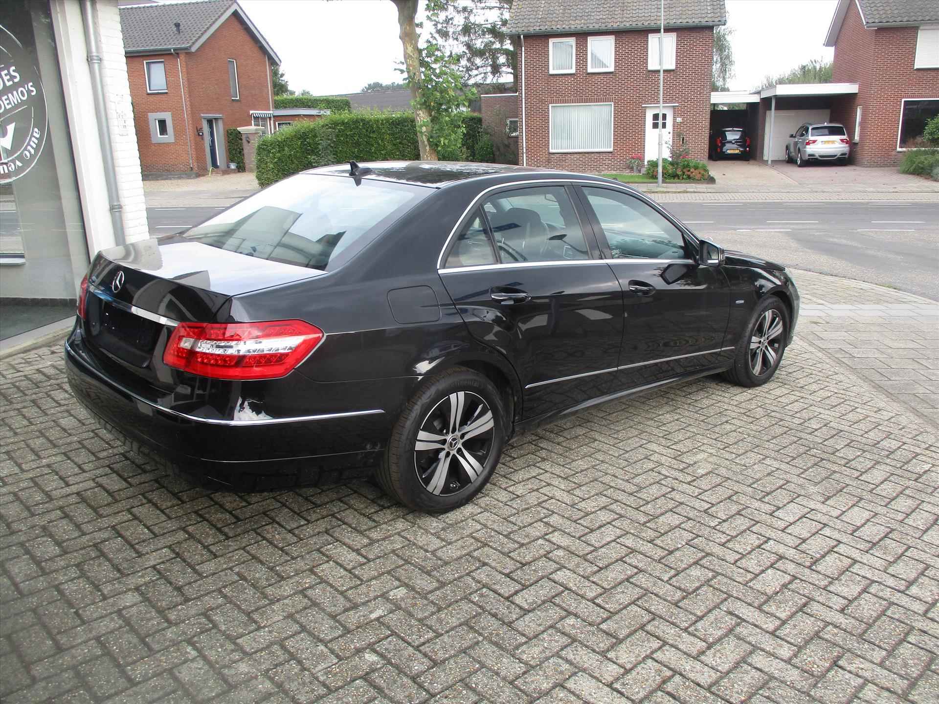 Mercedes E-Klasse E200 CGI BlueEfficiency Aut. Elegance - 5/9