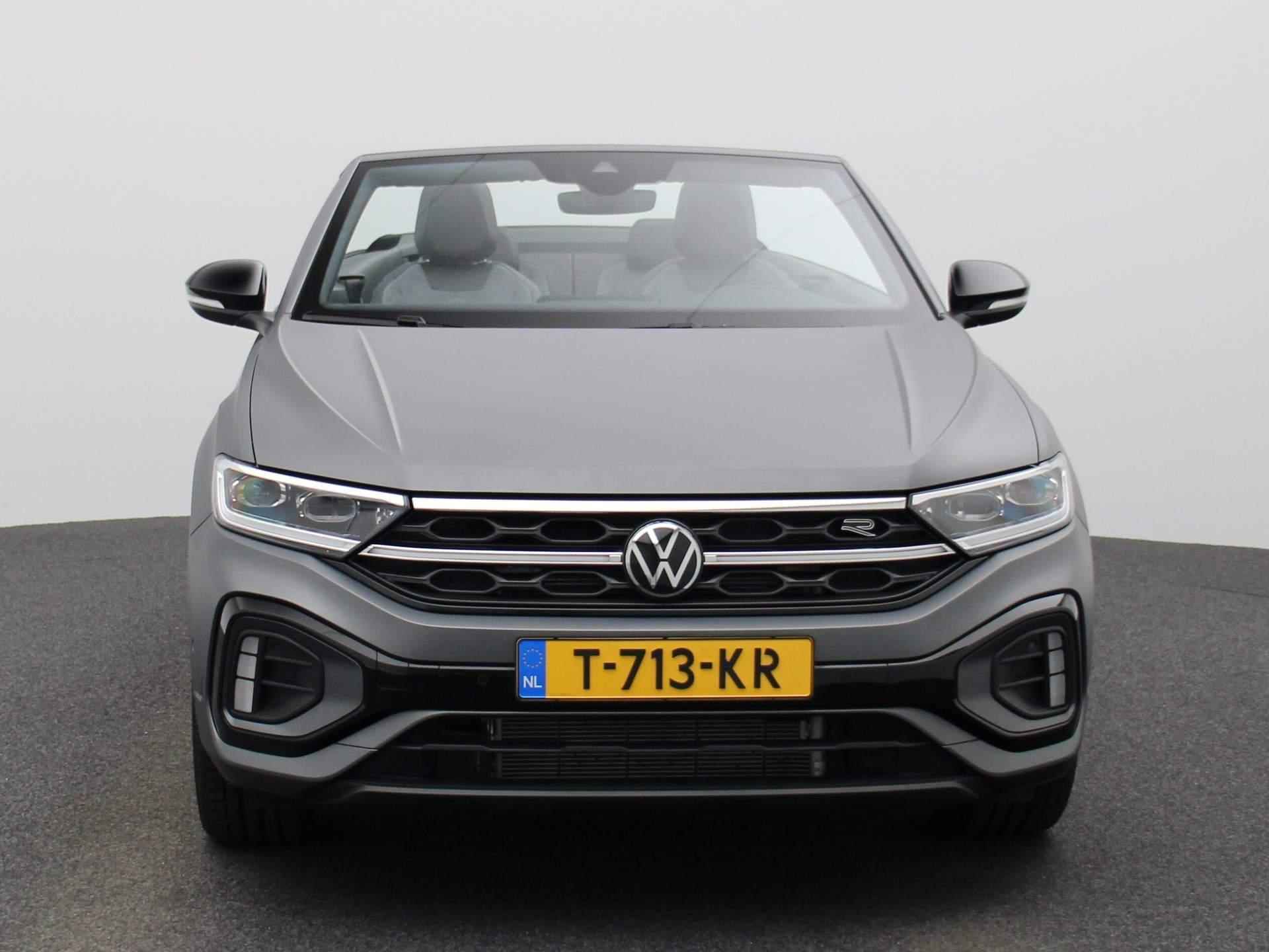 Volkswagen T-Roc Cabrio 1.5 TSI R-Line Edition Grey 150 PK DSG | Automaat | Indium Gray Matte Special | Apple Carplay | Achteruitrijcamera | LED+ Verlichting | Digital Cockpit Pro | Stoelverwarming | Park Assist | Afneembare Trehkaak | - 4/43