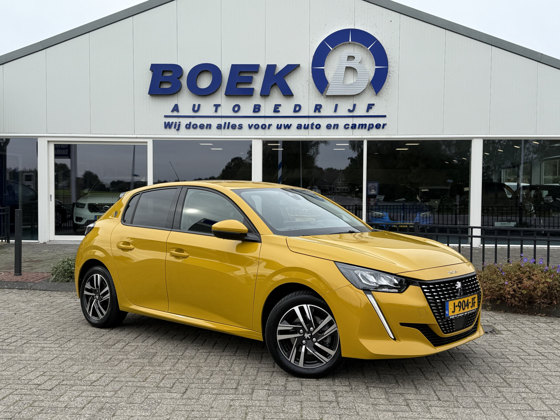 Peugeot 208 1.5 BlueHDi LAGE KM-STAND Allure H-LEER | NAVI | VIRTUAL | ECC | LMV