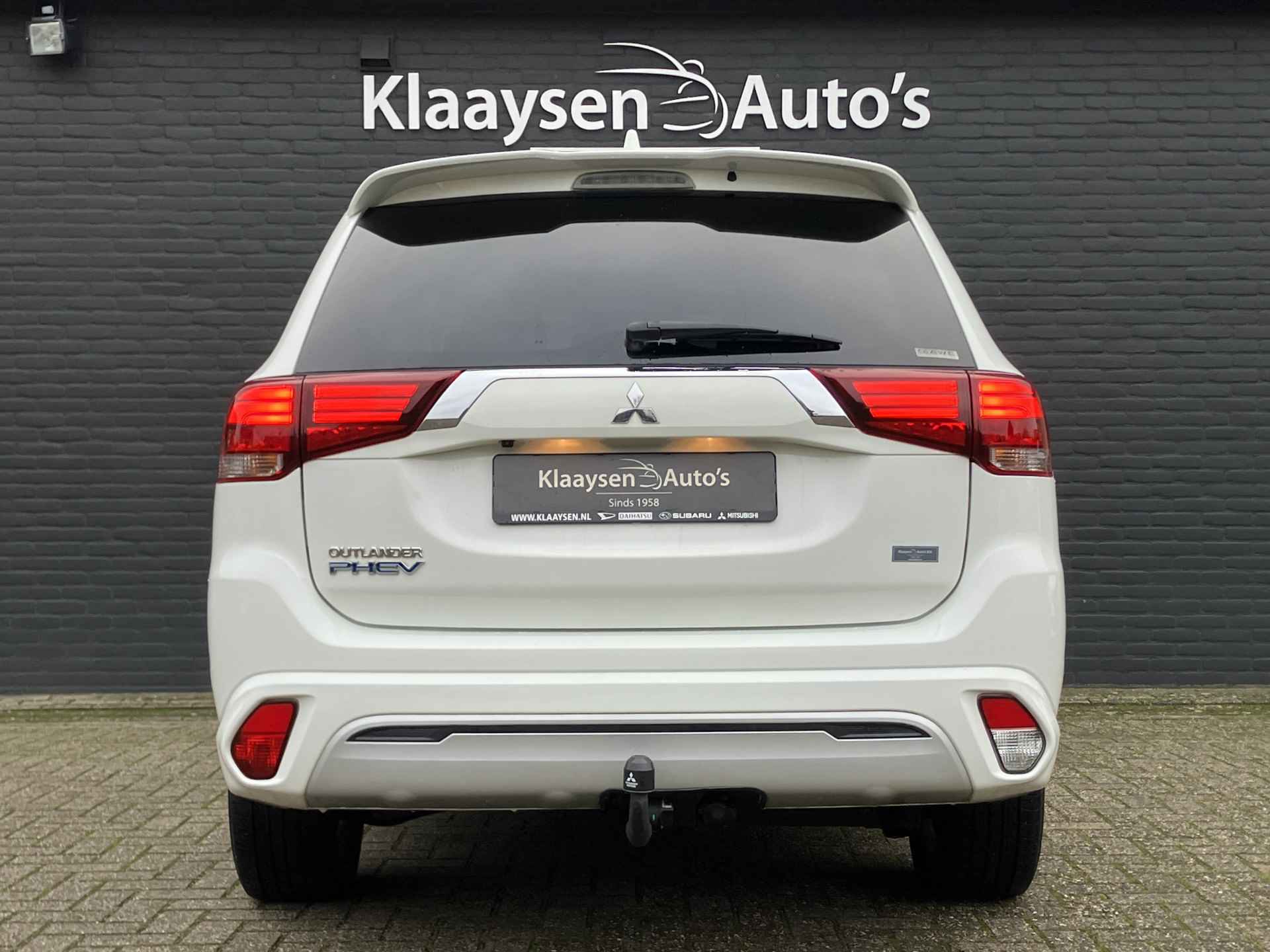 Mitsubishi Outlander 2.4 PHEV 225 pk Intense+ 4WD AUT. | dealer onderhouden | navigatie | trekhaak | leder/alcantara | camera - 7/37