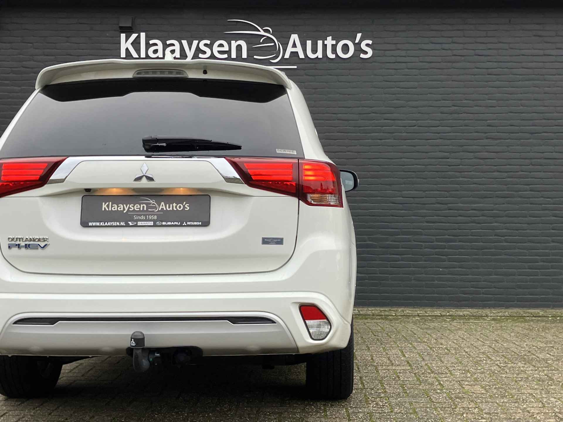 Mitsubishi Outlander 2.4 PHEV 225 pk Intense+ 4WD AUT. | dealer onderhouden | navigatie | trekhaak | leder/alcantara | camera - 14/37