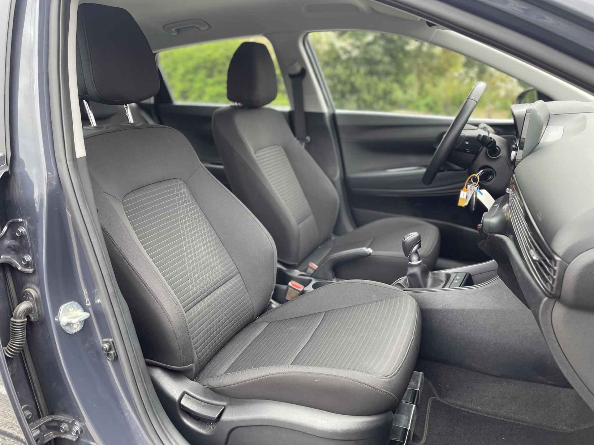 Hyundai i20 1.0 T-GDI Comfort | Apple Carplay/Android Auto | Camera | Dodehoek Detectie | Cruise Control | Airco | Rijklaarprijs! - 11/24