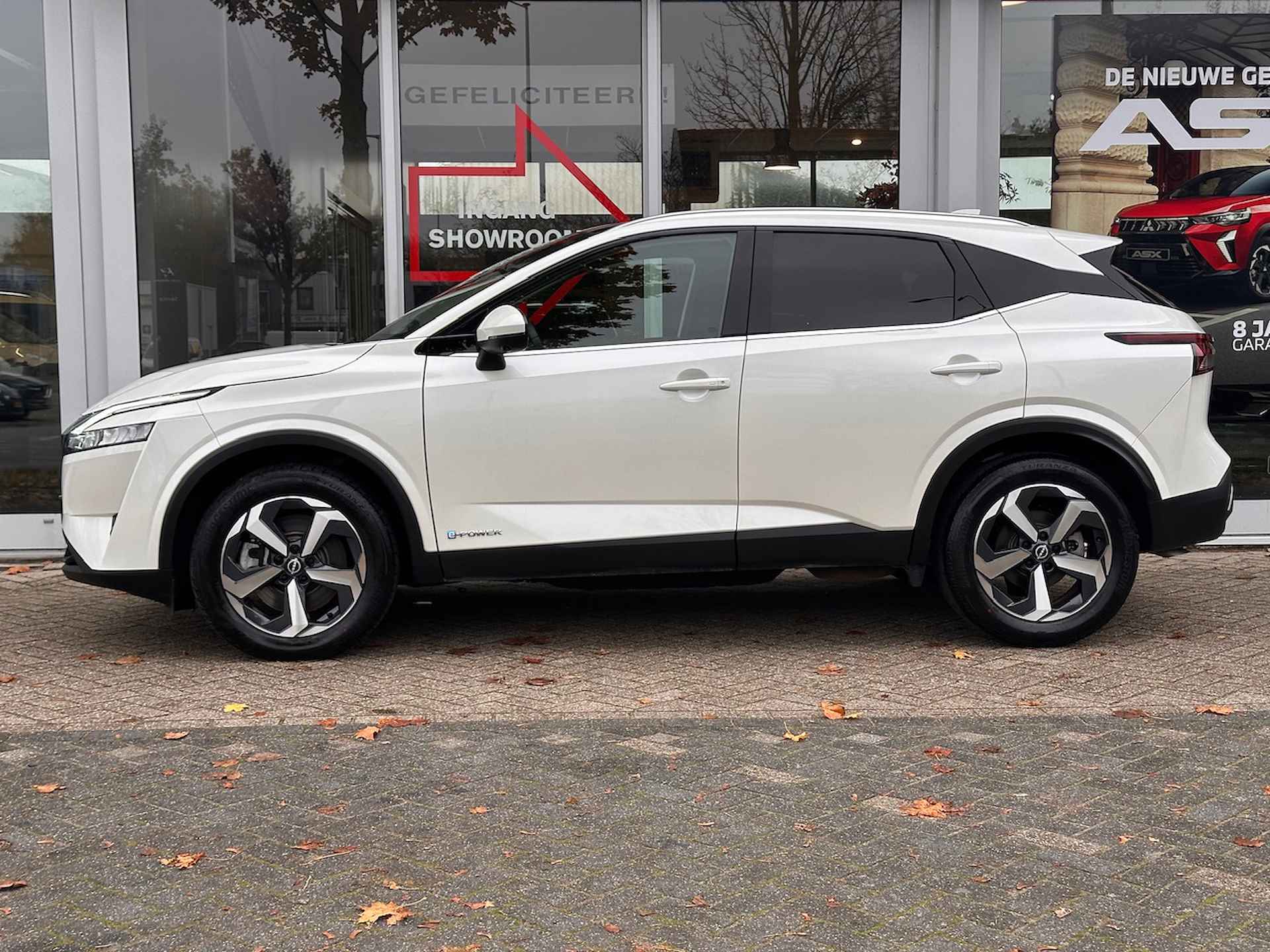 NISSAN Qashqai E-power 190pk N-Connecta | Panoramadak | Navigatie | App Connect | Keyless - 3/36